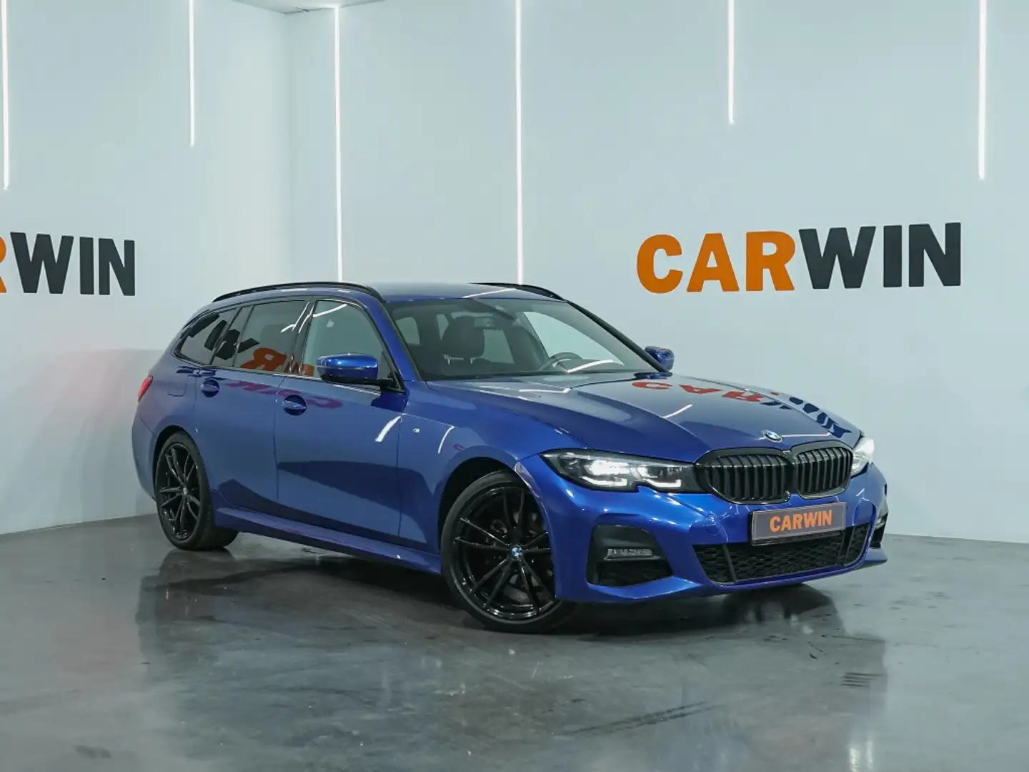 BMW 320 320dA Touring Blau - 1