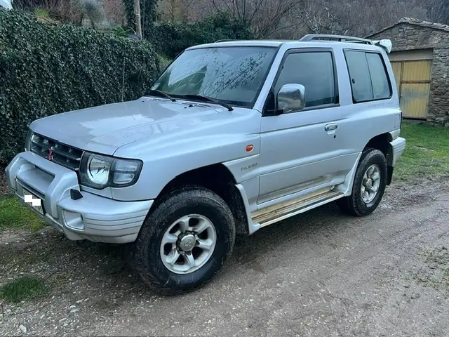 Mitsubishi Pajero Pajero 2.5 TDI METAL GLS SPORT