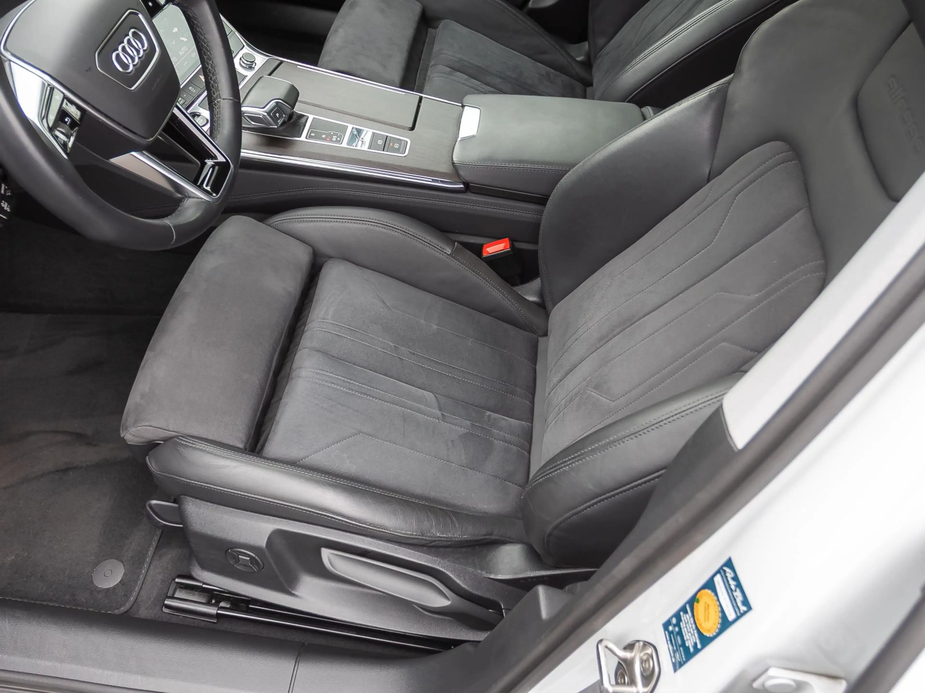 Audi A6 allroad 55TDI Navi Matrix HuD Luftfed — photo 13