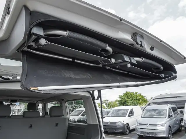 Volkswagen California view 16