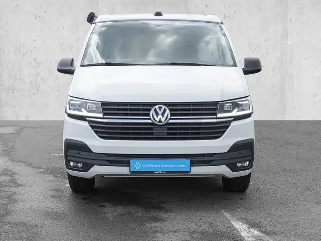 Volkswagen California view 3