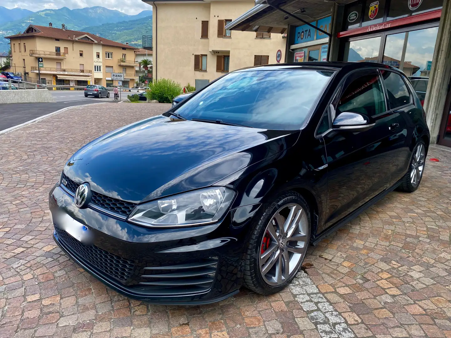 Volkswagen Golf Golf 3p 2.0 tdi Gtd Negro - 1