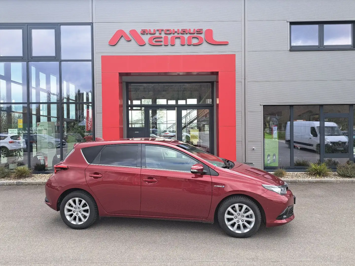 Toyota Auris Hybrid Edition-S+, Kamera, Sitzheizung Rot - 1