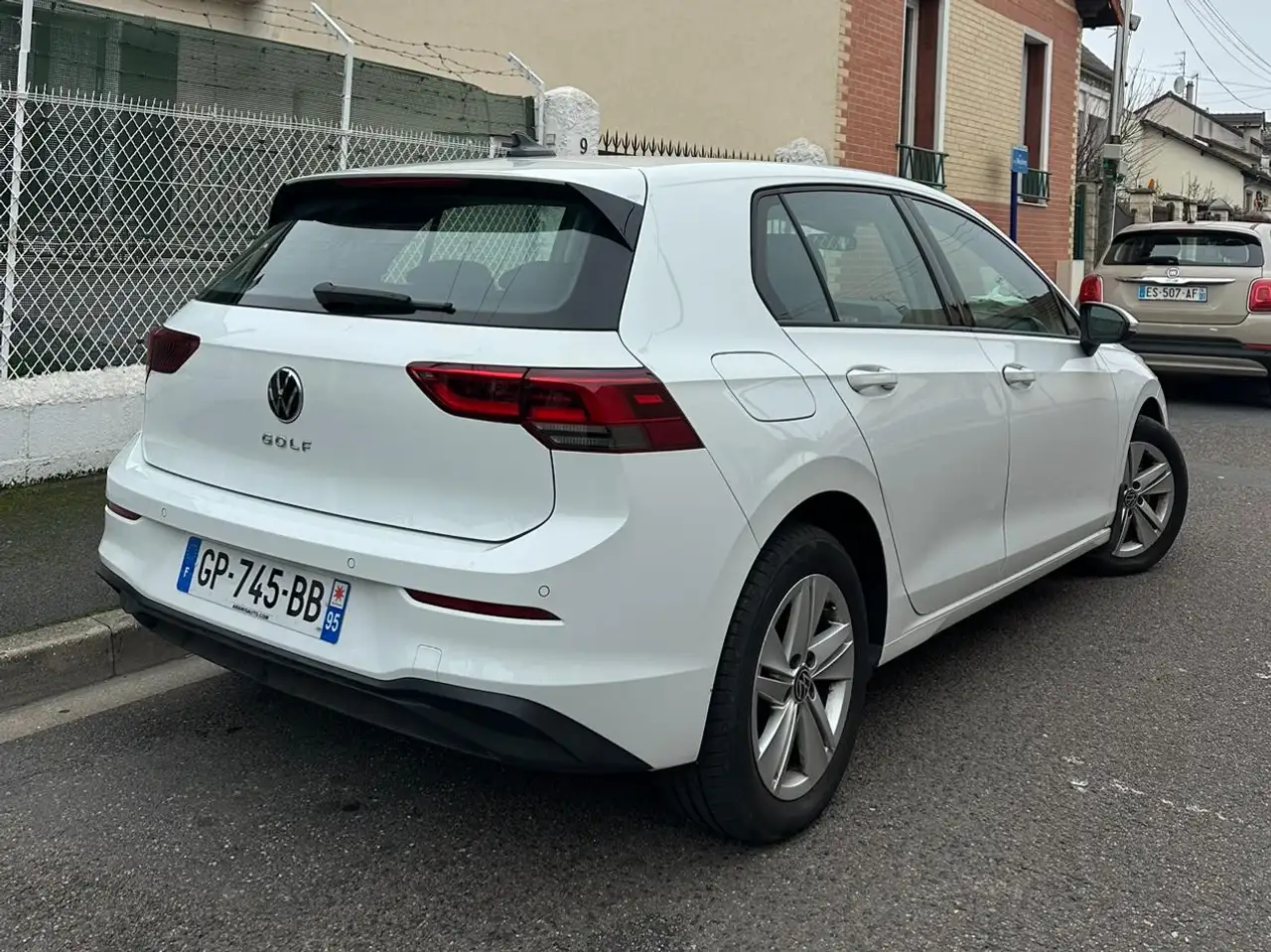 Volkswagen Golf Standard Model — photo 4