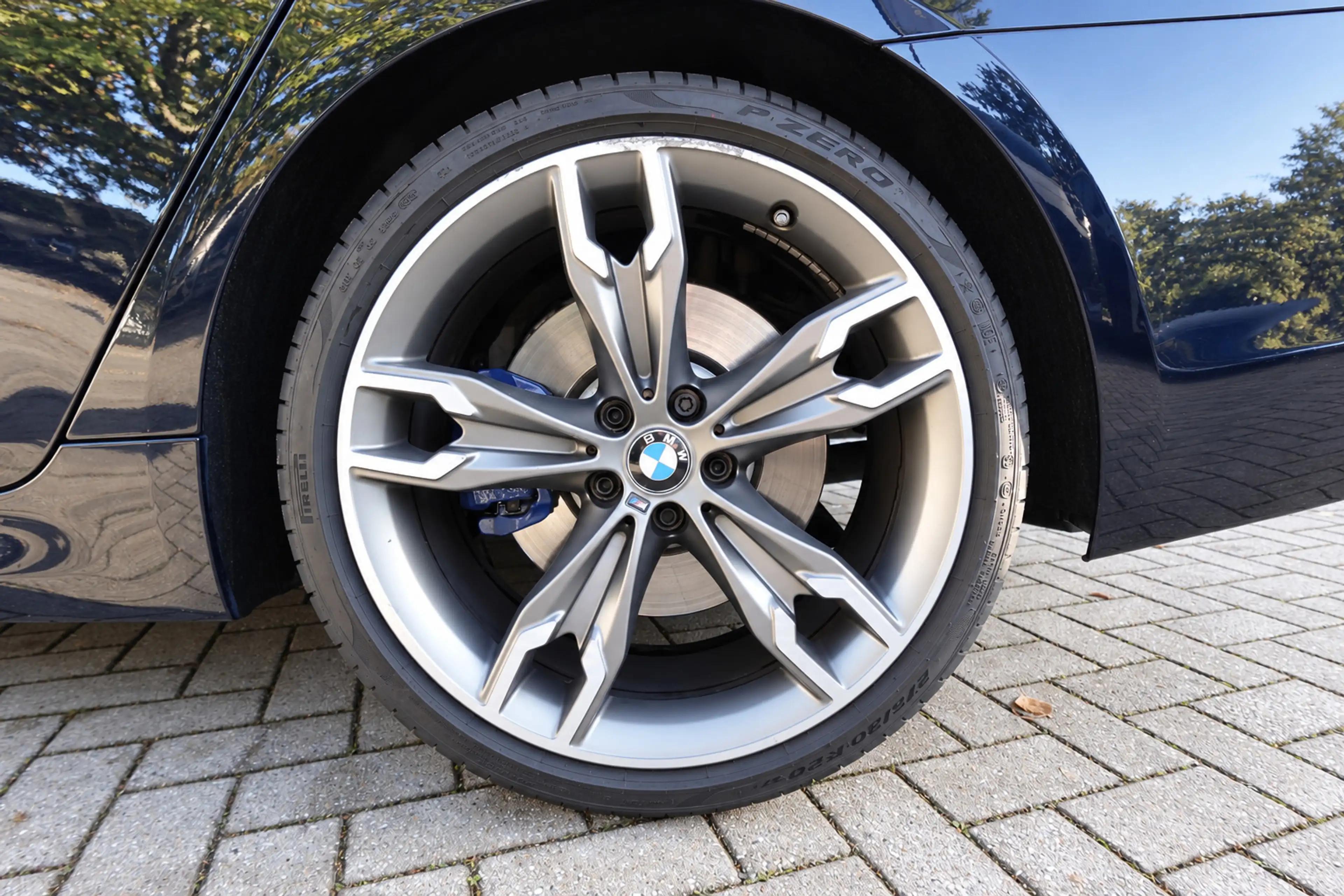 BMW M550 5-serie M550i xDrive PANO HUD HARMAN VOL — photo 14