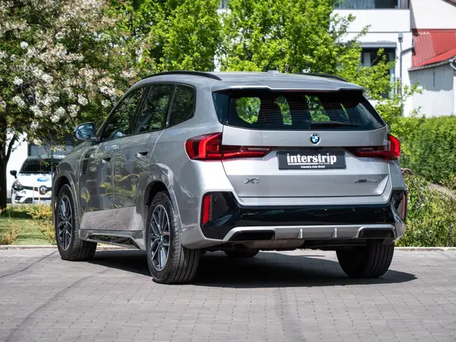BMW X1 view 4