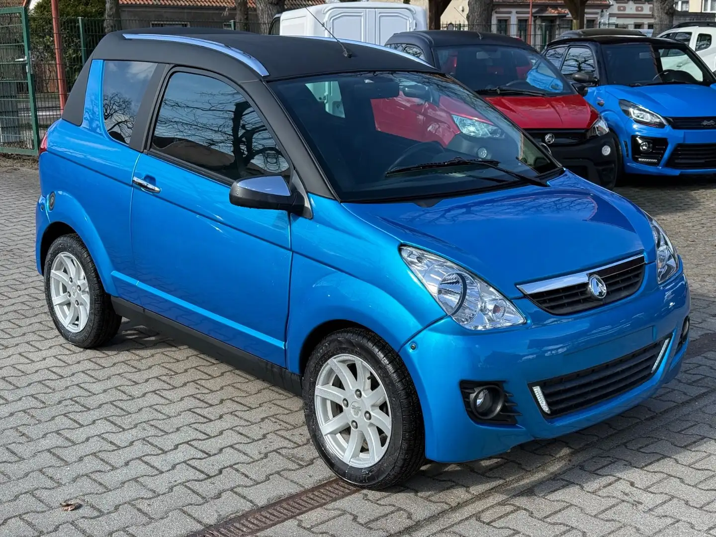 Aixam Crossline Mopedauto L6e  45km/h Blau - 1