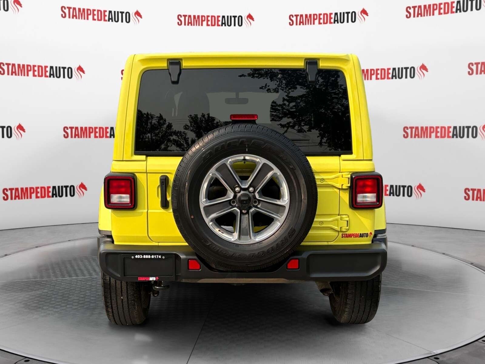 2023 Jeep Wrangler SAHARA | 4X4 | 4 DOOR | 2.0L — снимка 1