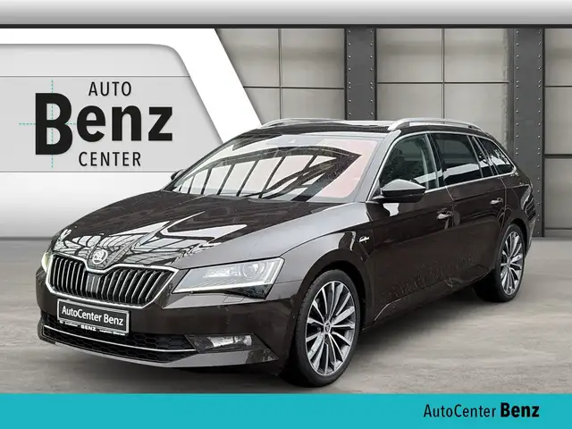 Skoda Superb Combi 2.0 TDI L&K *AHK*DCC*ACC*NAVI*XENON Klima