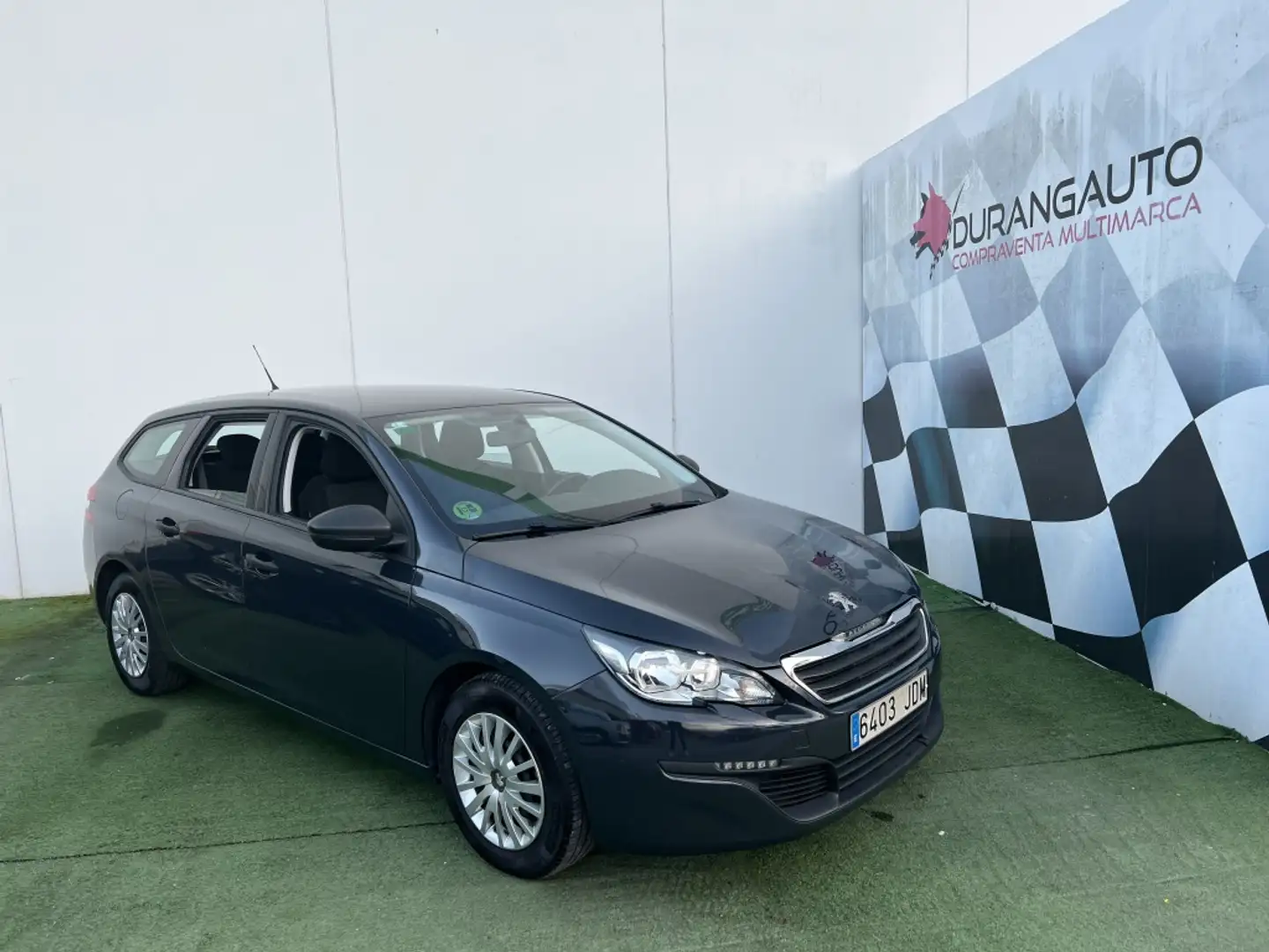 Peugeot 308 1.2 PureTech S&S Access 110 Zilver - 1