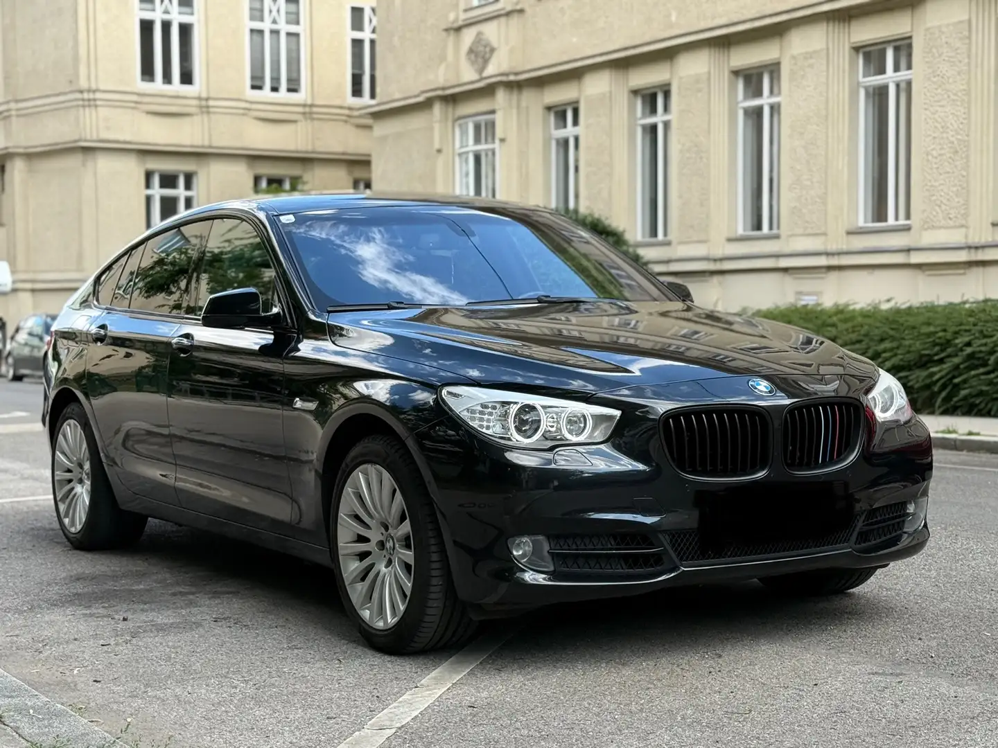 BMW 530 D Gt 3.0 Noir - 1