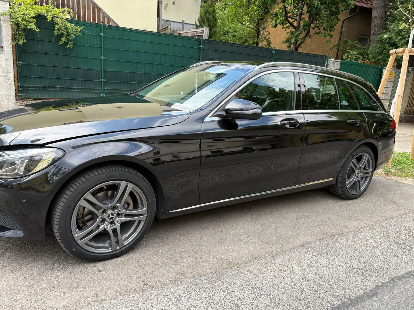 Mercedes-Benz C 180 C 180 d T Avantgarde Aut. Avantgarde Schwarz - 2