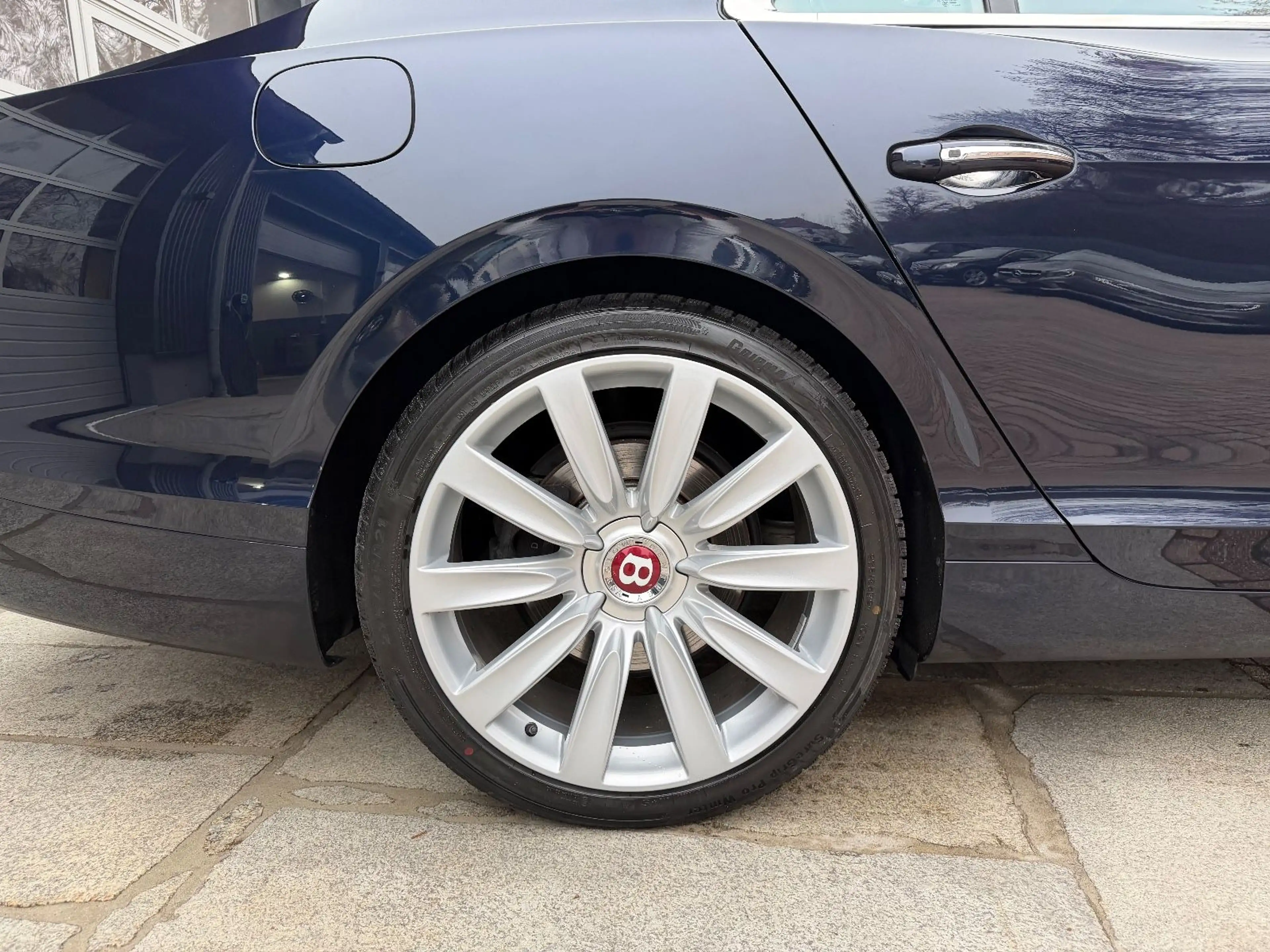Bentley Flying Spur 4.0 V8 Service Neu — photo 6