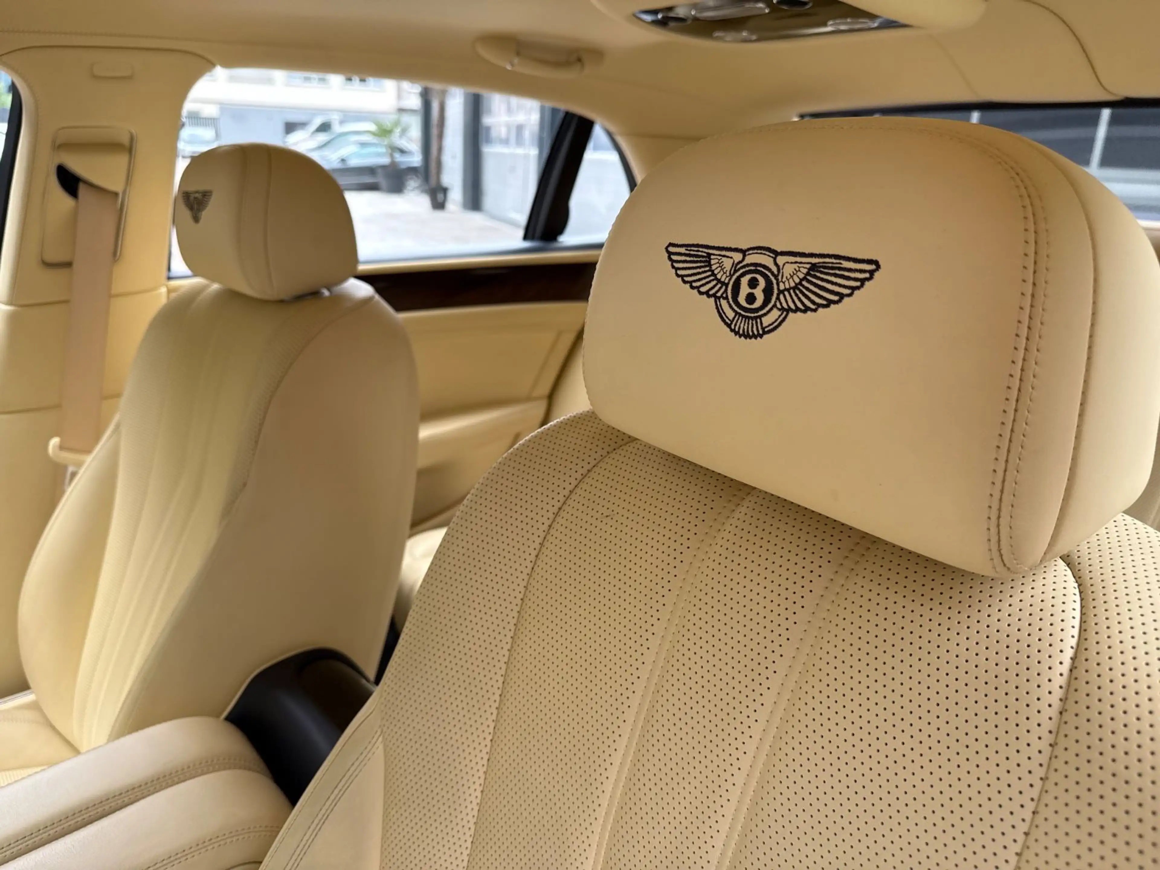 Bentley Flying Spur 4.0 V8 Service Neu — photo 11