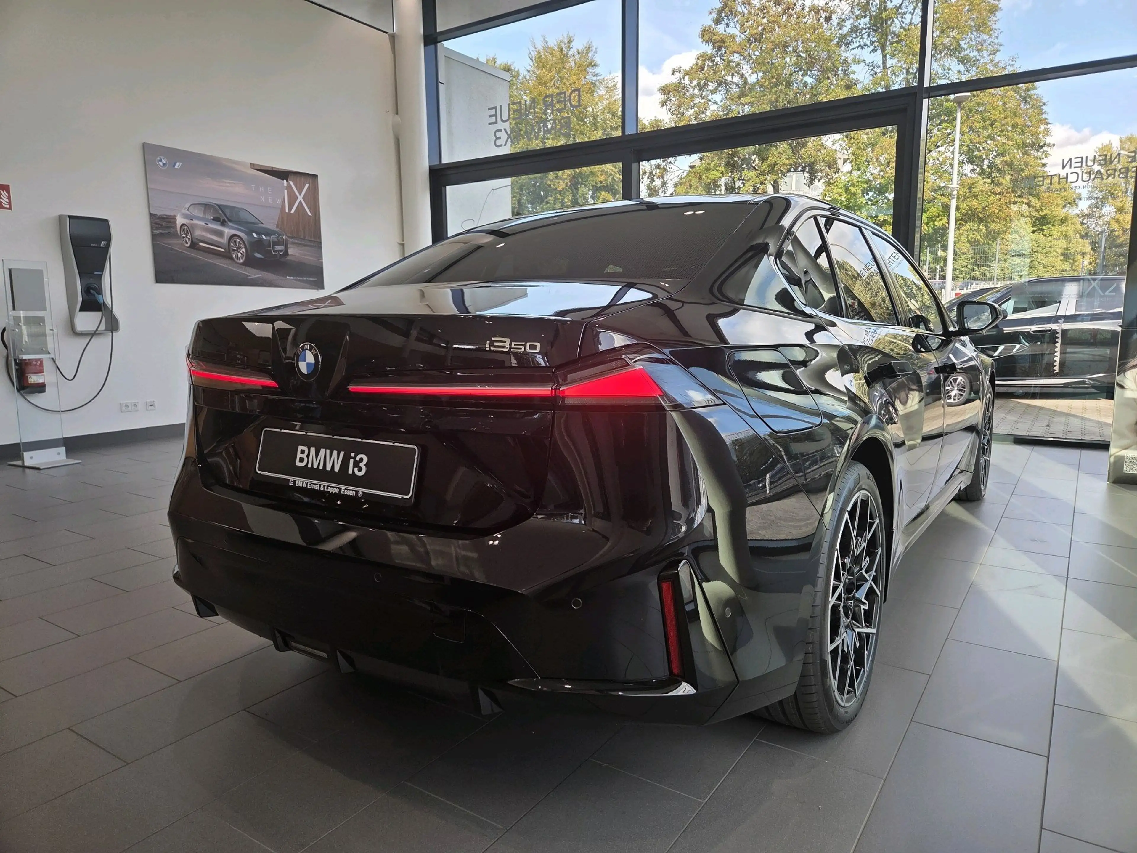 BMW i3 50 xDrive Lim. First Edition || 20Z AHK Pano H&K — photo 2