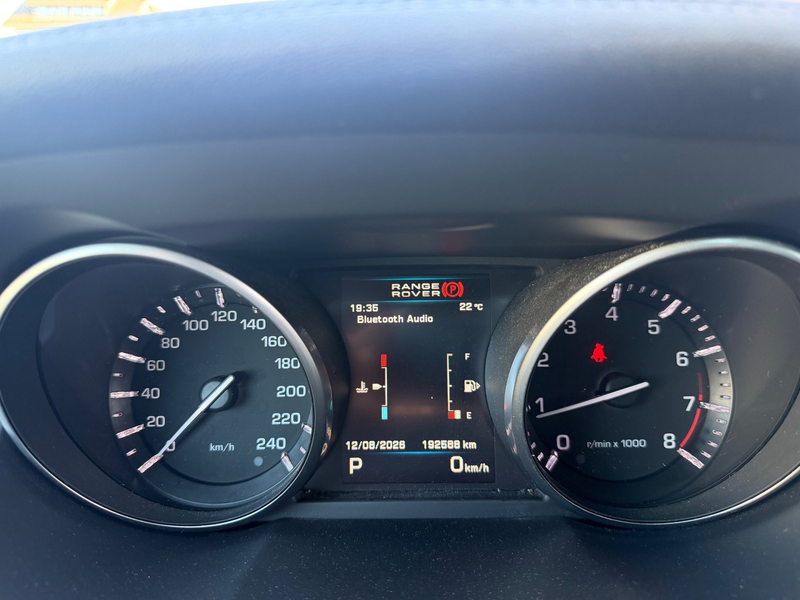 Land Rover Range Rover Evoque 2.0 Si 4WD Prestige / Leder / Navi / Camera / Xeno — photo 24