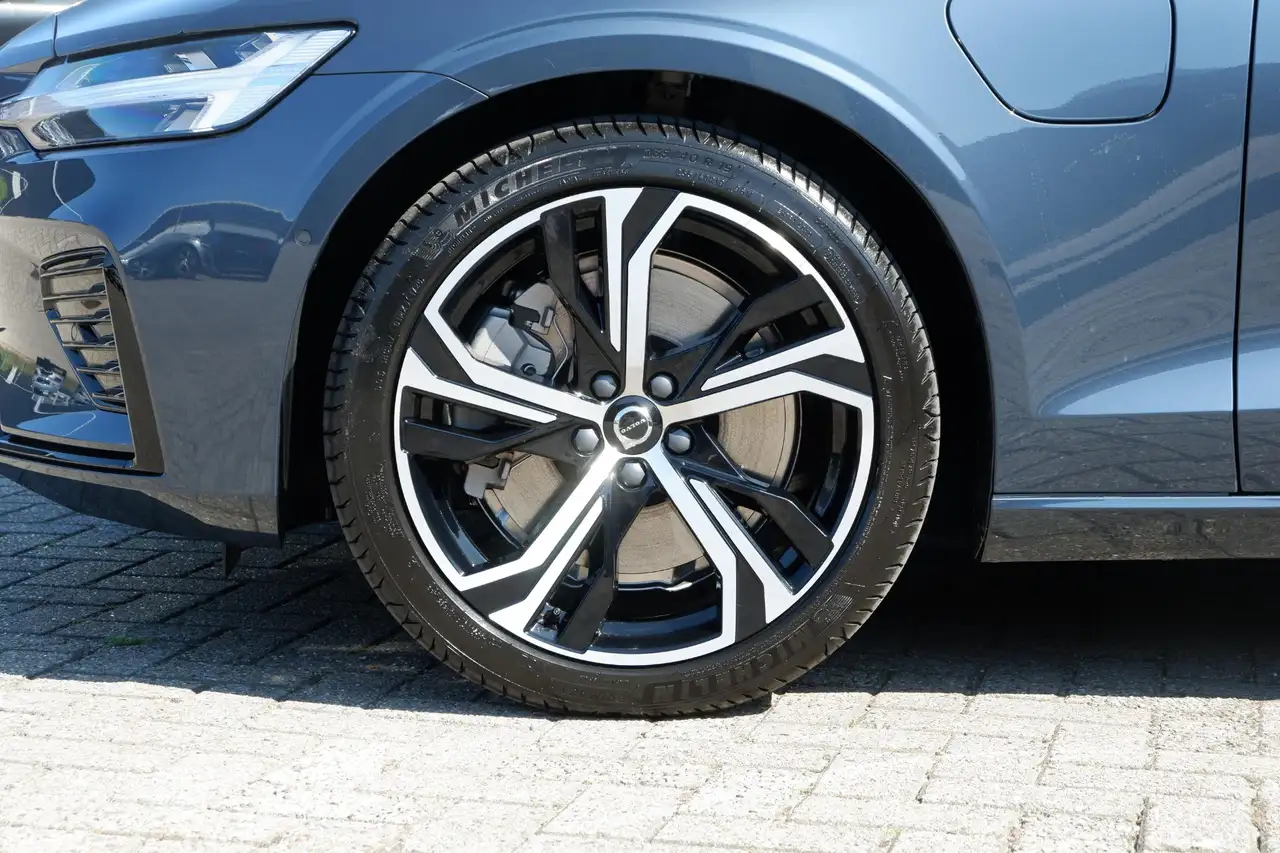 Volvo V60 2026