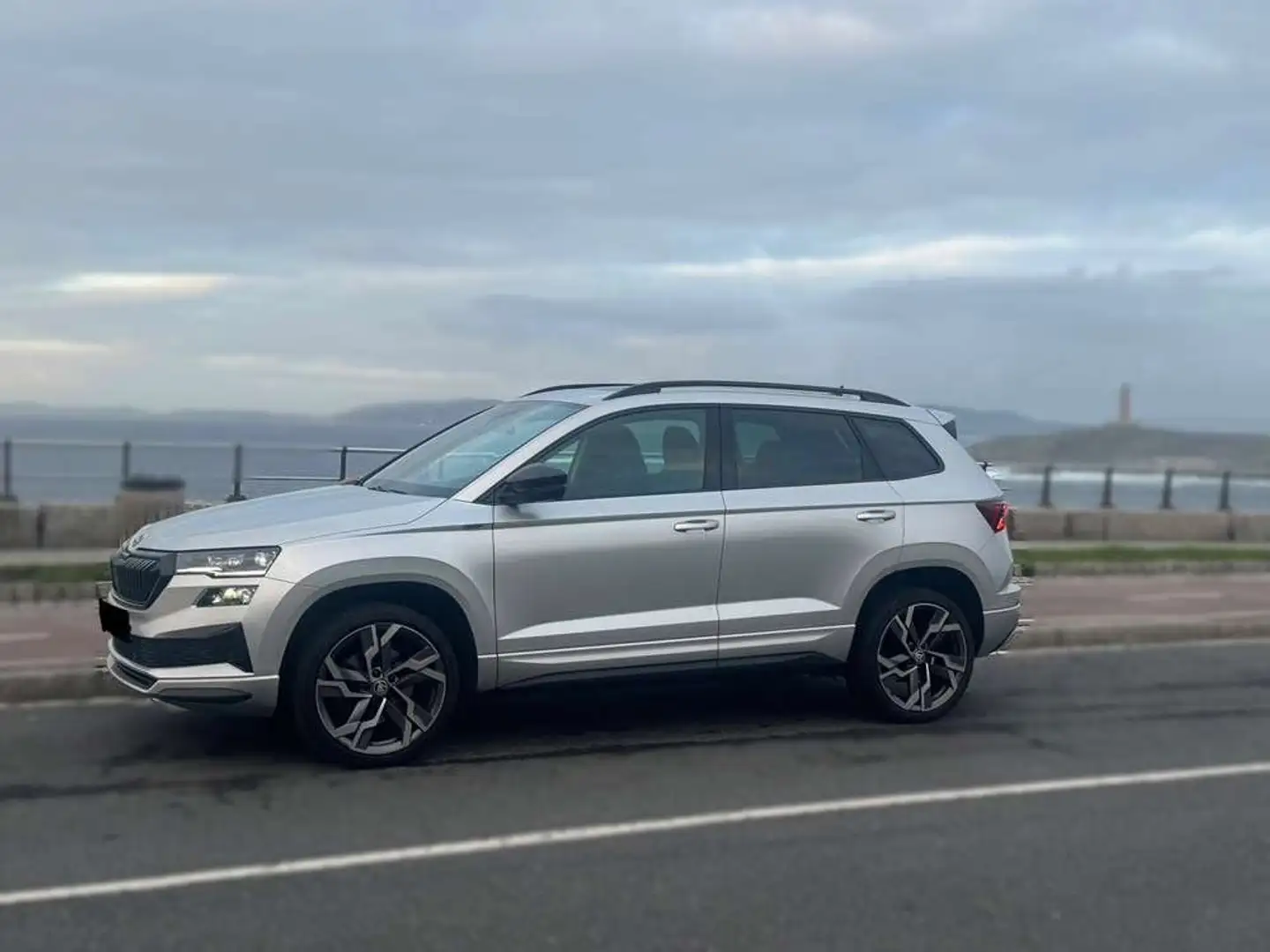 Skoda Karoq 1.5 TSI Sportline ACT DSG Gris - 1