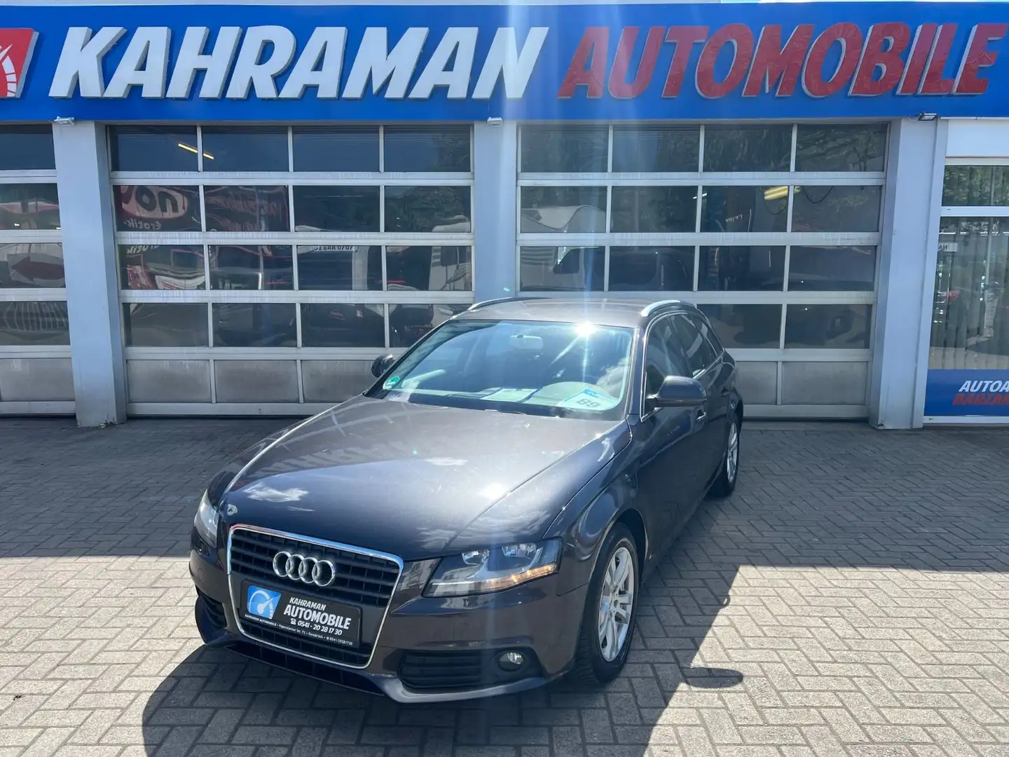 Audi A4 Avant Attraction Gris - 1