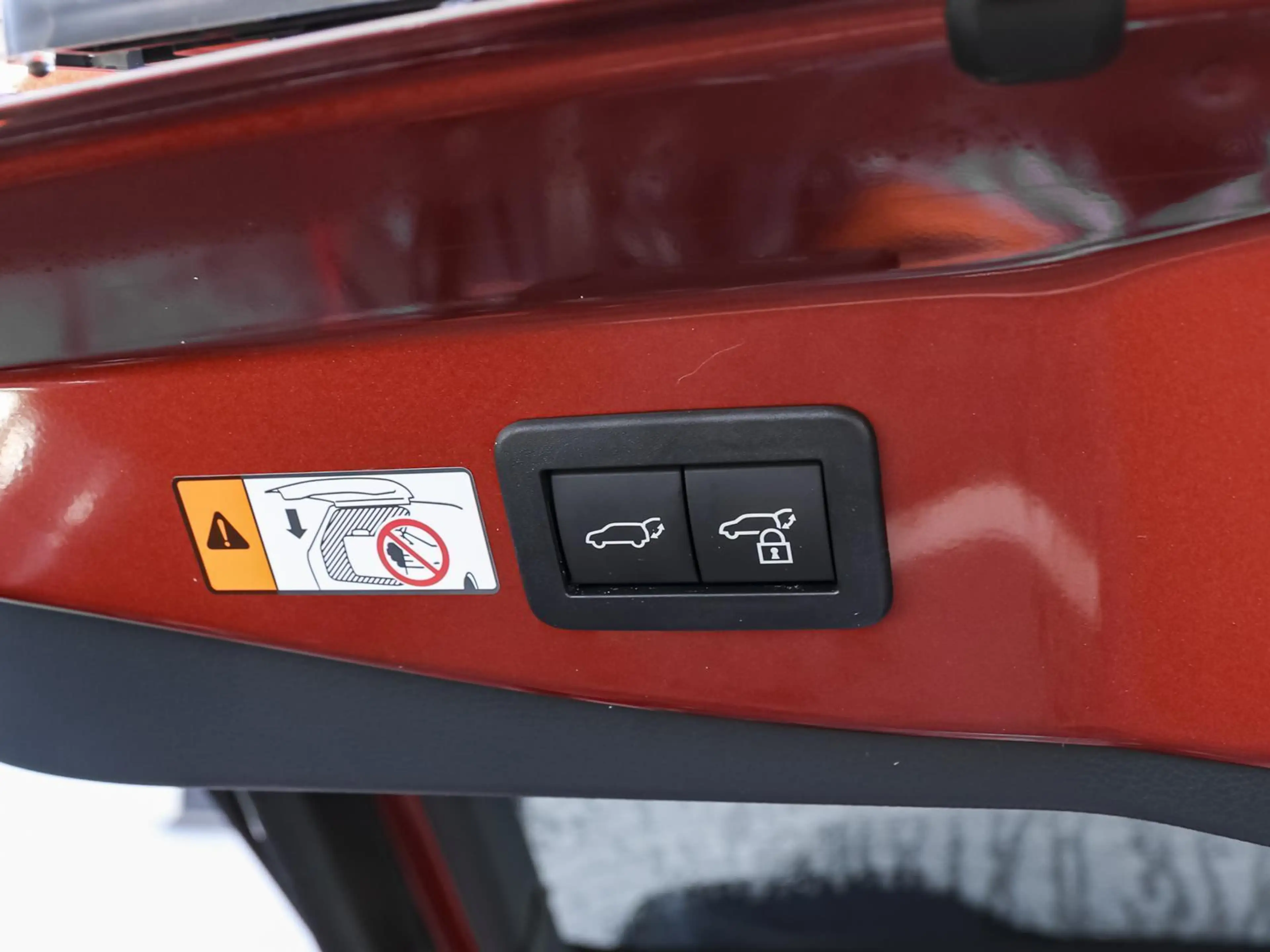 Toyota C-HR 2.0 Plug-in Hybrid Teamplayer NAVI SHZ PDC — photo 9