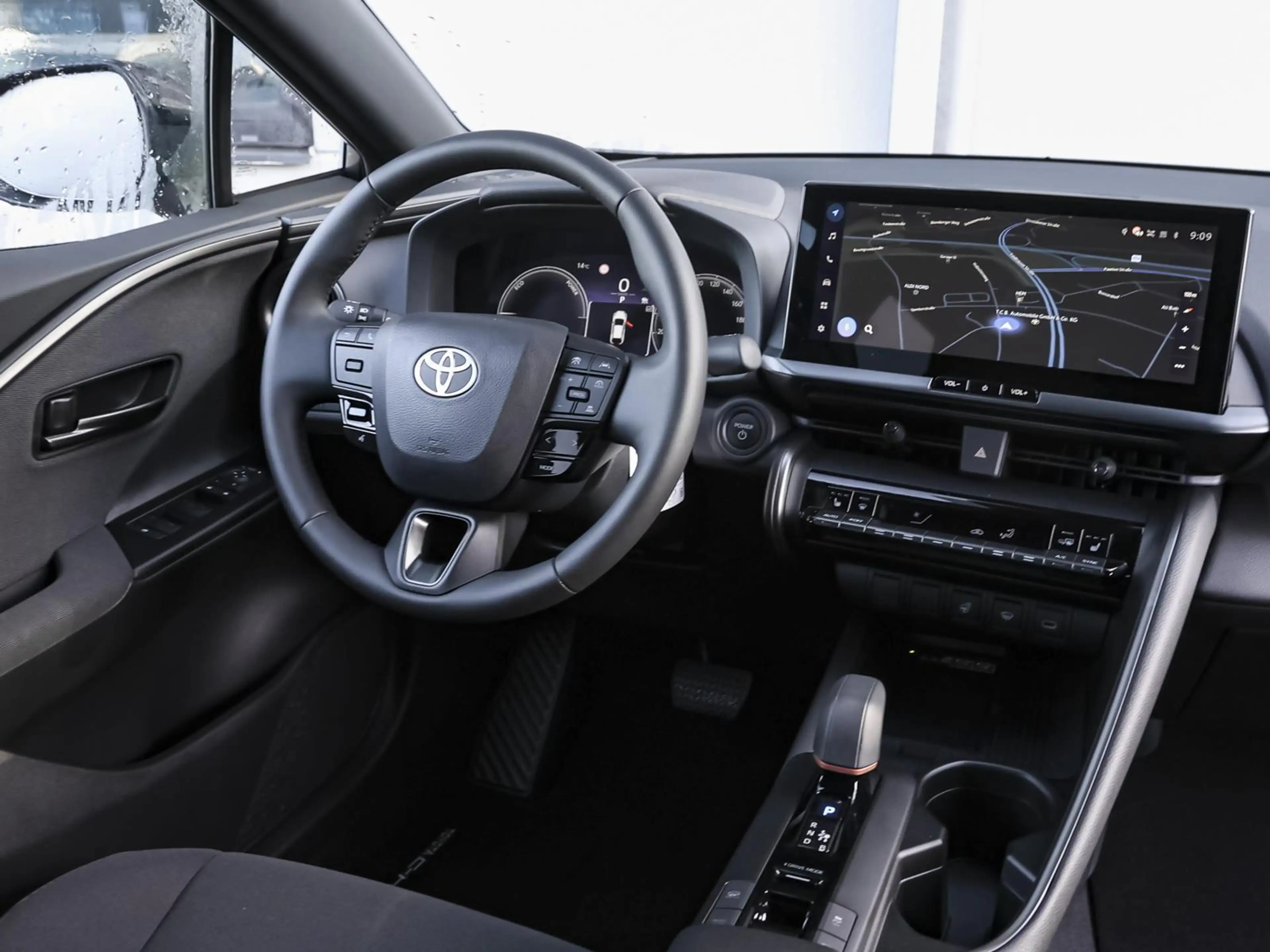Toyota C-HR 2.0 Plug-in Hybrid Teamplayer NAVI SHZ PDC — photo 5