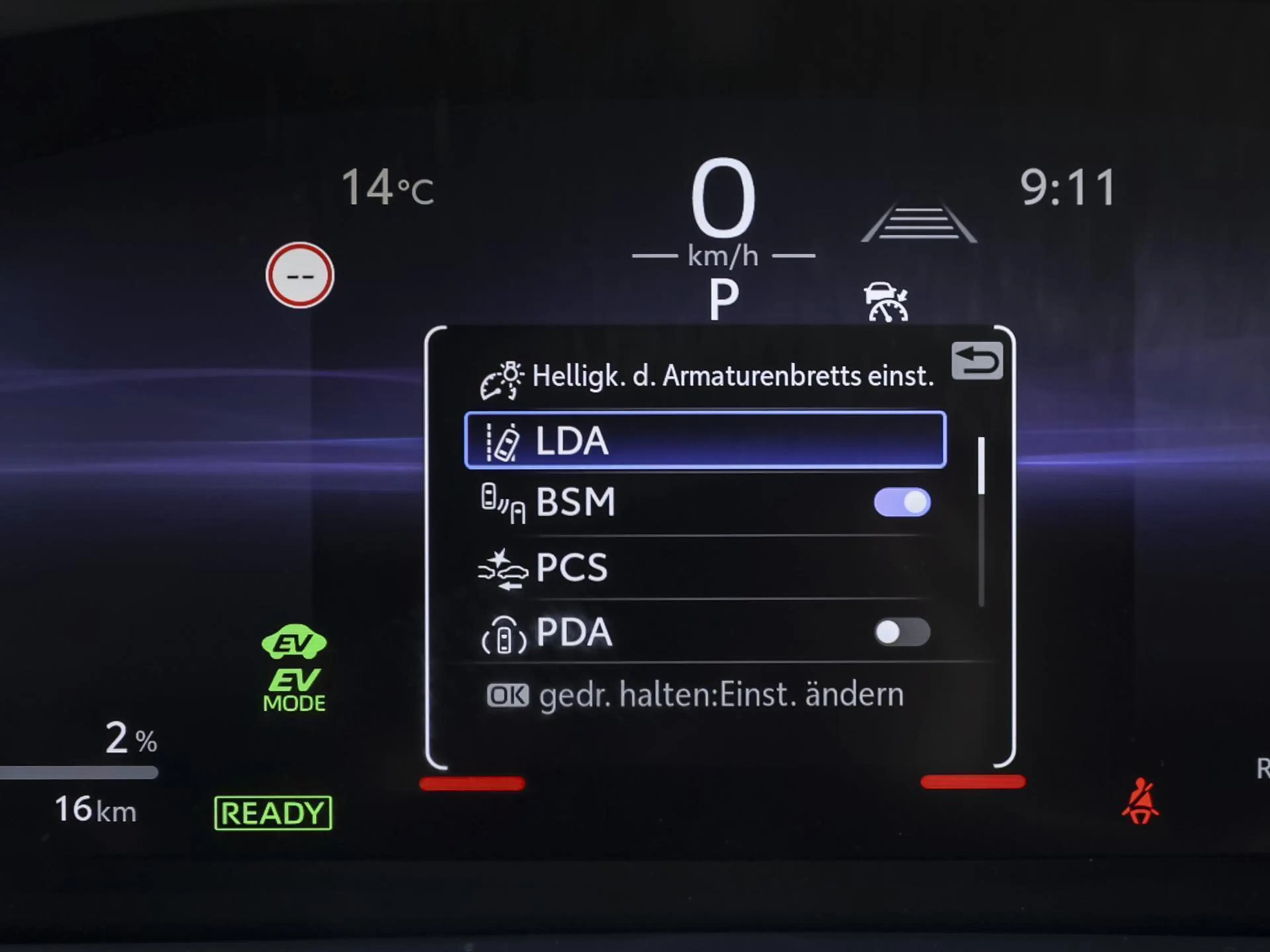 Toyota C-HR 2.0 Plug-in Hybrid Teamplayer NAVI SHZ PDC — photo 14