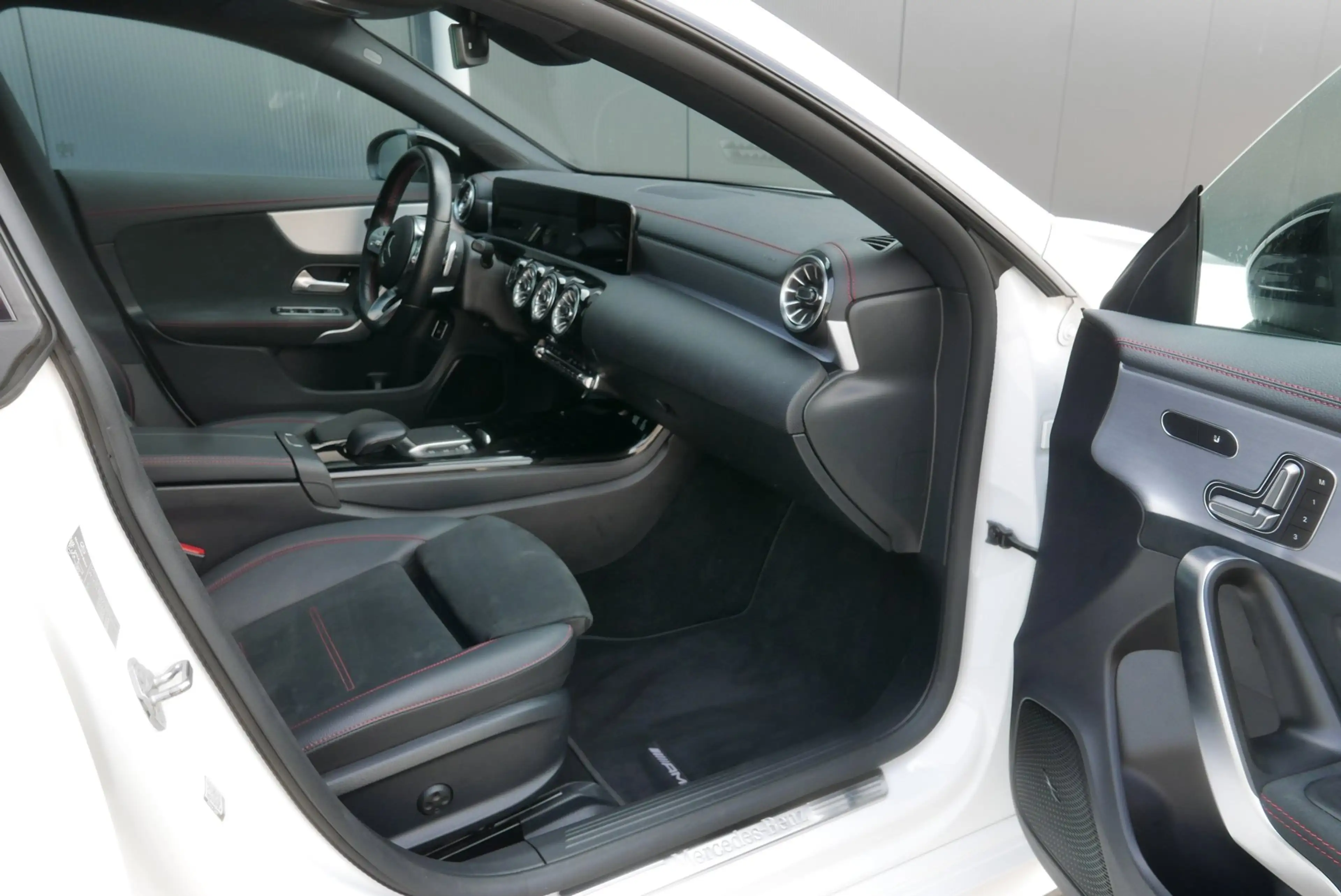 Mercedes-Benz CLA 200 Shooting Brake 163 PK Business Solution AMG FULL O — photo 7