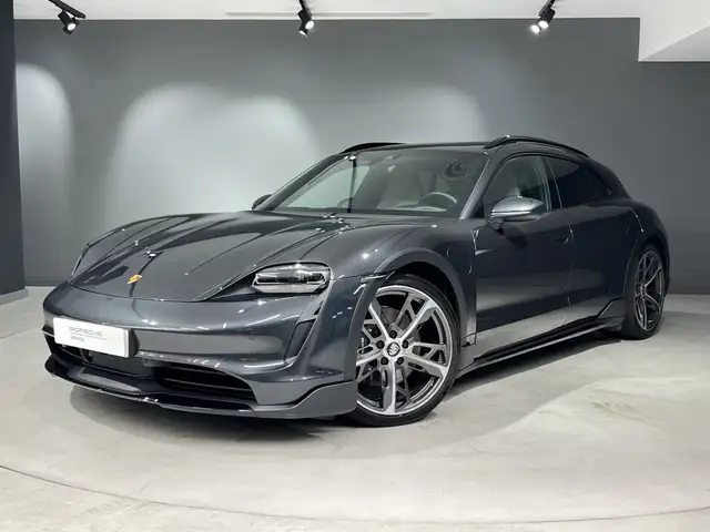 Porsche Taycan 4 Cross Turismo