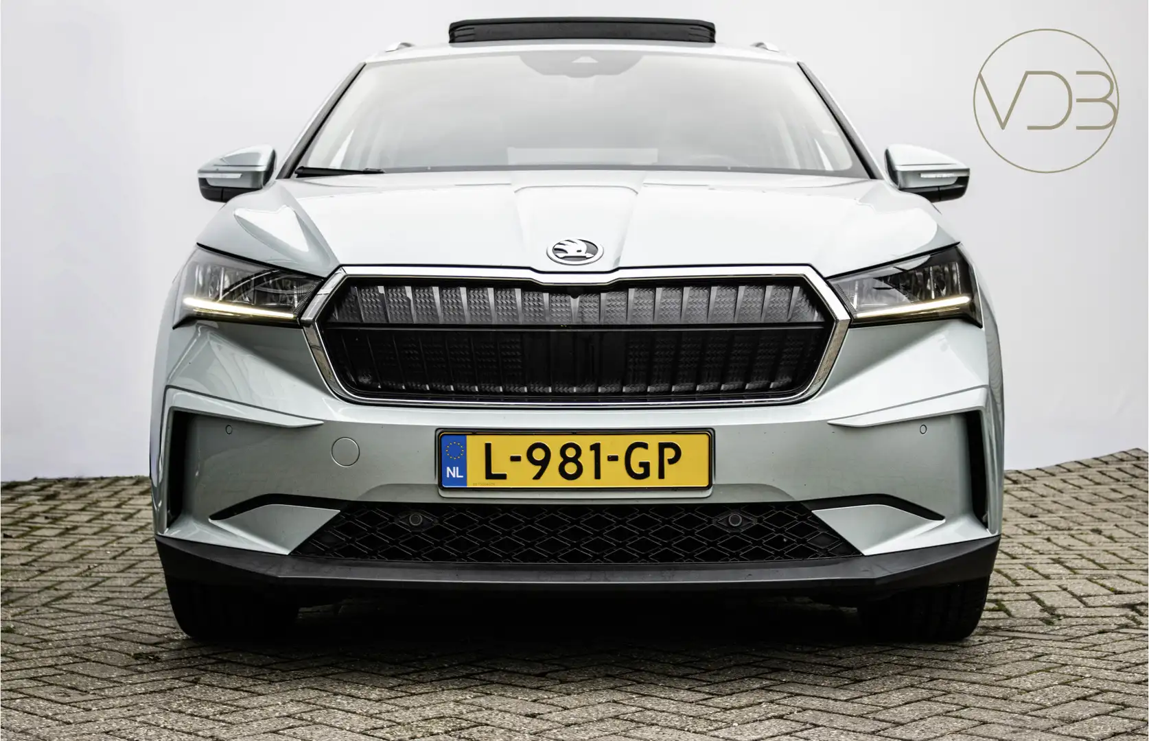 Skoda Enyaq iV 60 Comfort Plus 180pk Panorama Camera Origineel Groen - 2