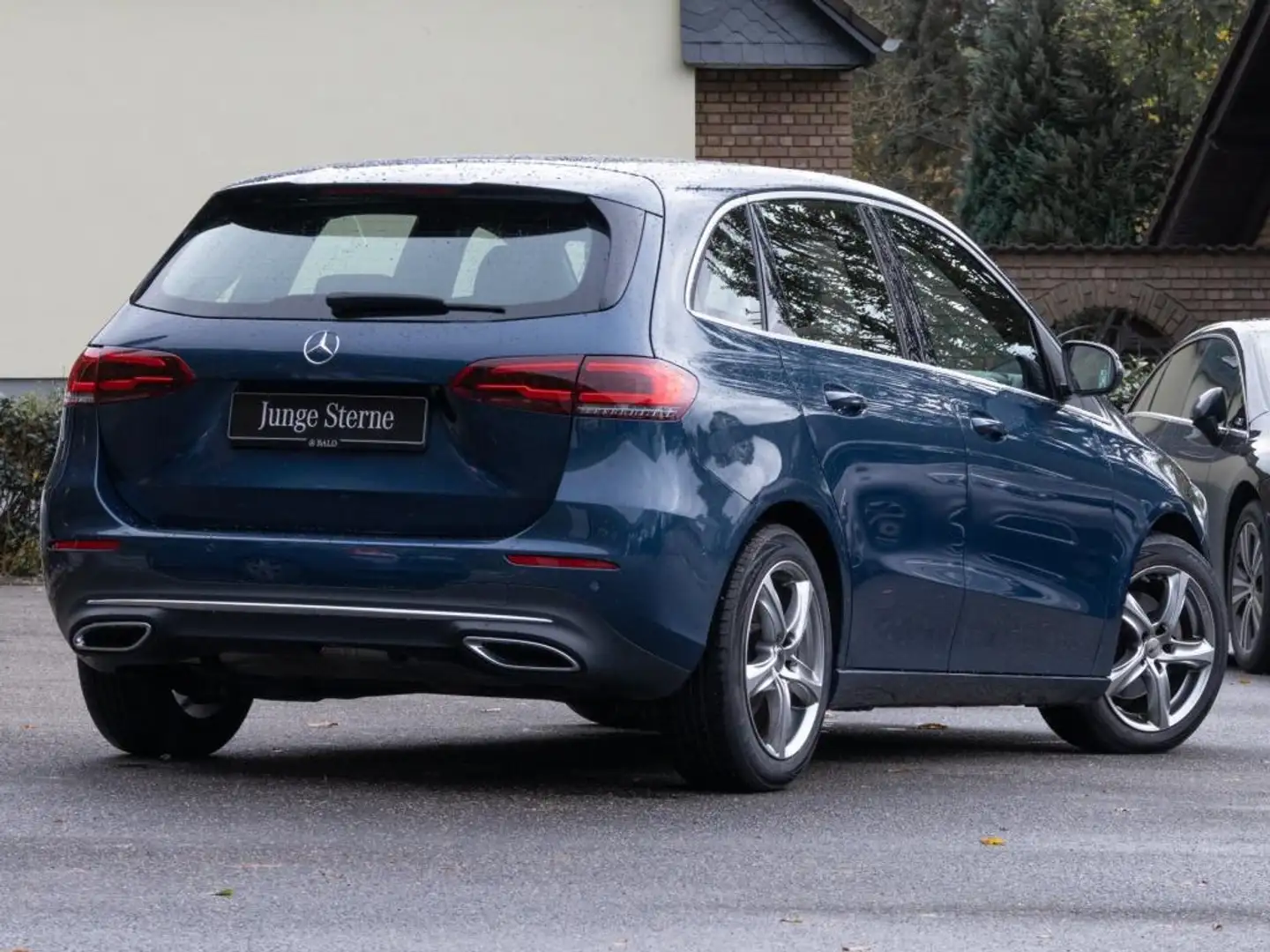 Mercedes-Benz B 200 Progressive/LED/Park-Assist/AHK/SHZ/17' Blau - 2