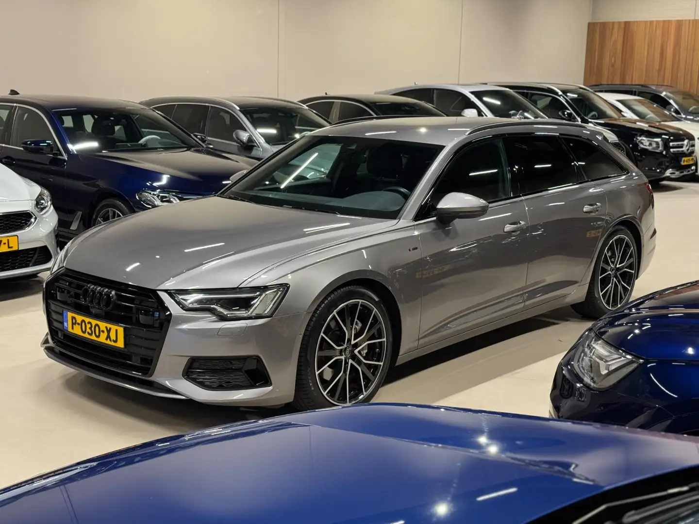 Audi A6 Avant 45 TFSI Quattro 3X S-Line, Black Optik, ACC, Gris - 1