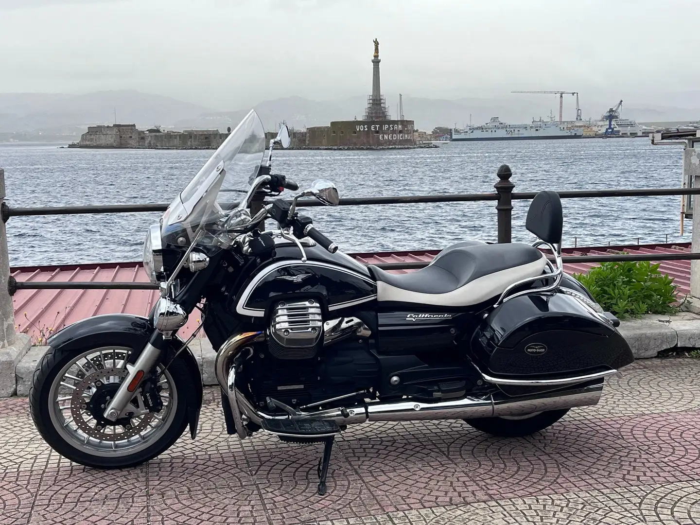 Moto Guzzi California 1400 Touring Nero - 2