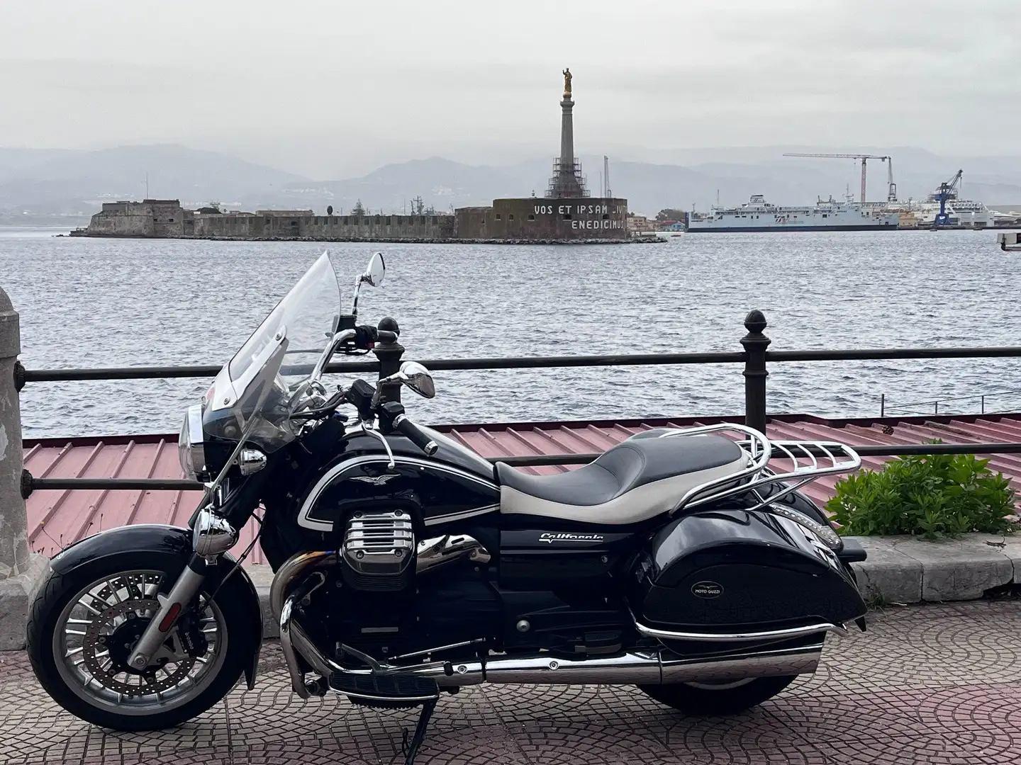 Moto Guzzi California 1400 Touring Nero - 1