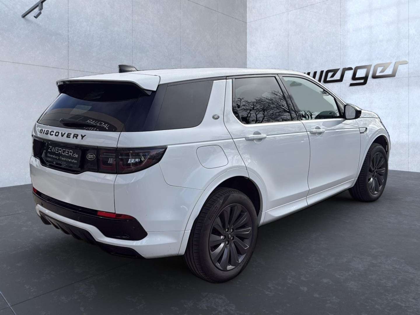 Land Rover Discovery Sport P300e R-Dynamic S -  - Joinsteer - #2