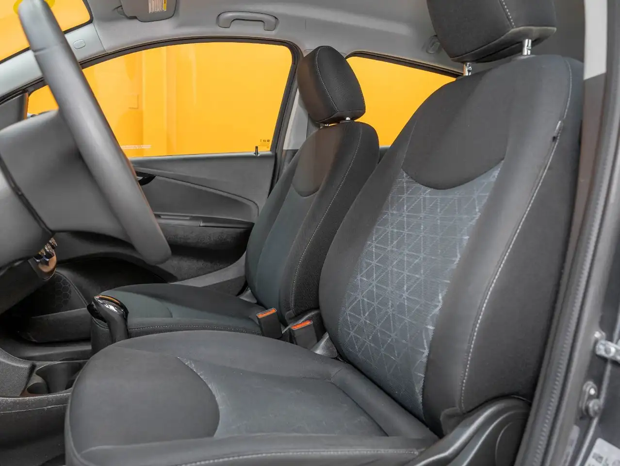 Chevrolet Spark снимка Chevrolet Spark