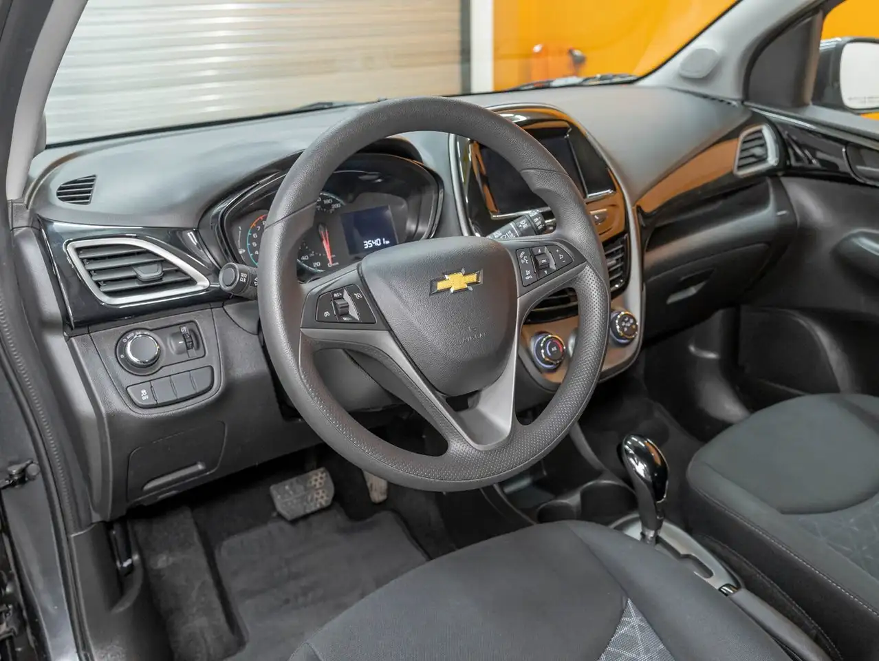 Chevrolet Spark снимка Chevrolet Spark