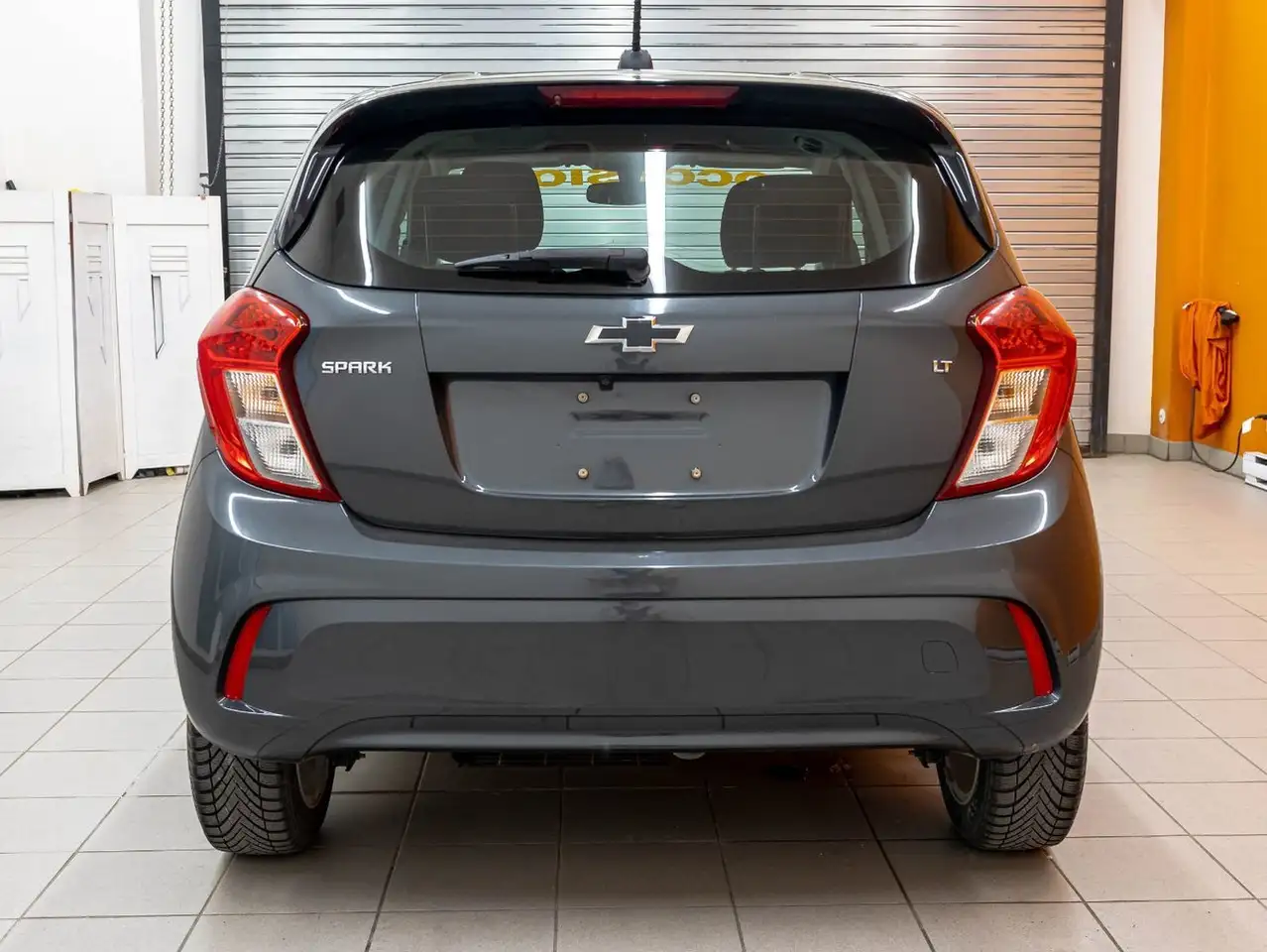 Chevrolet Spark снимка Chevrolet Spark