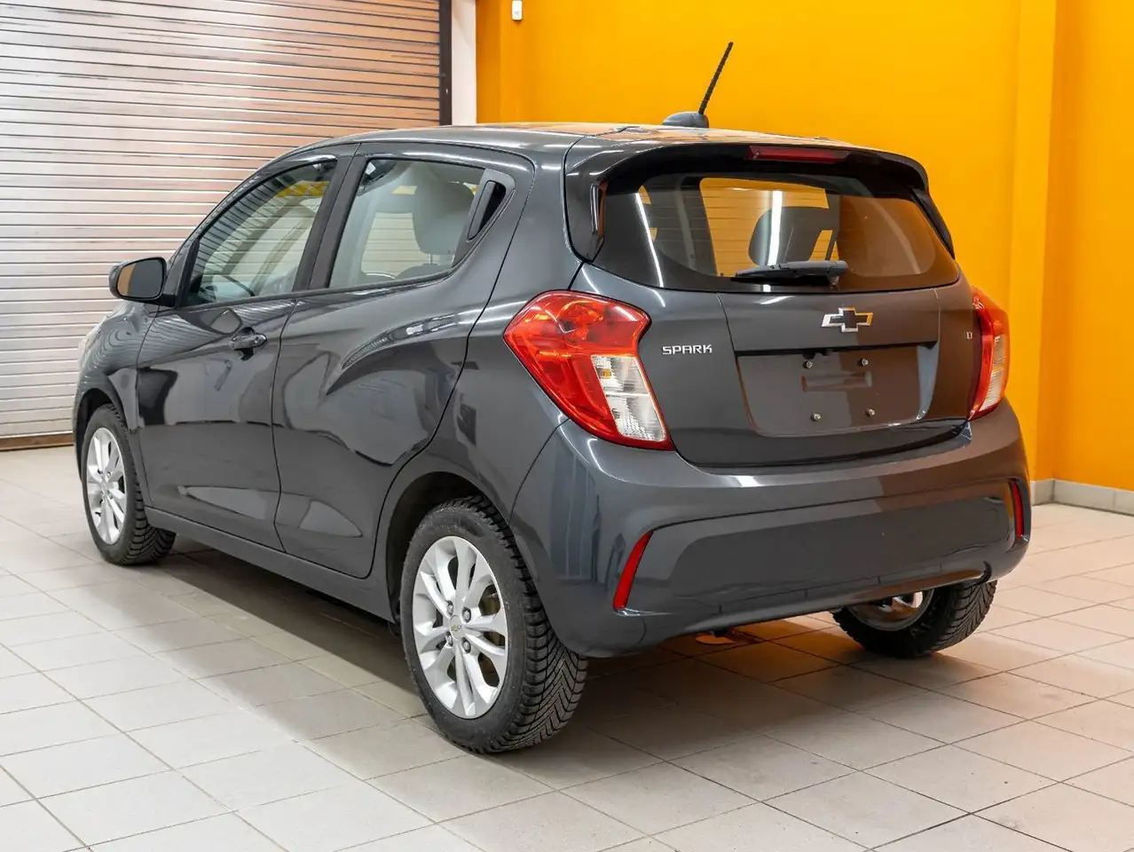 Chevrolet Spark снимка Chevrolet Spark