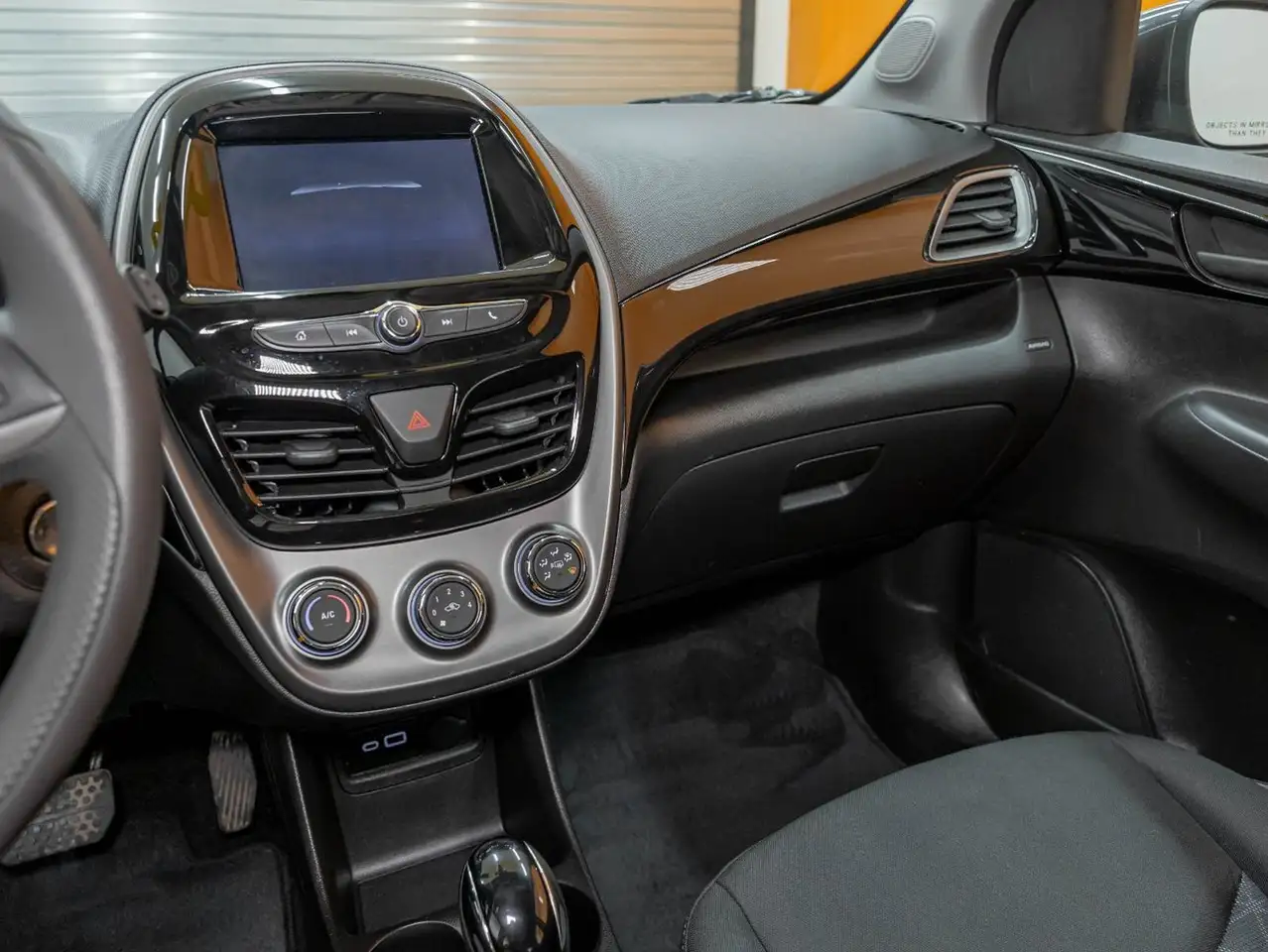 Chevrolet Spark снимка Chevrolet Spark