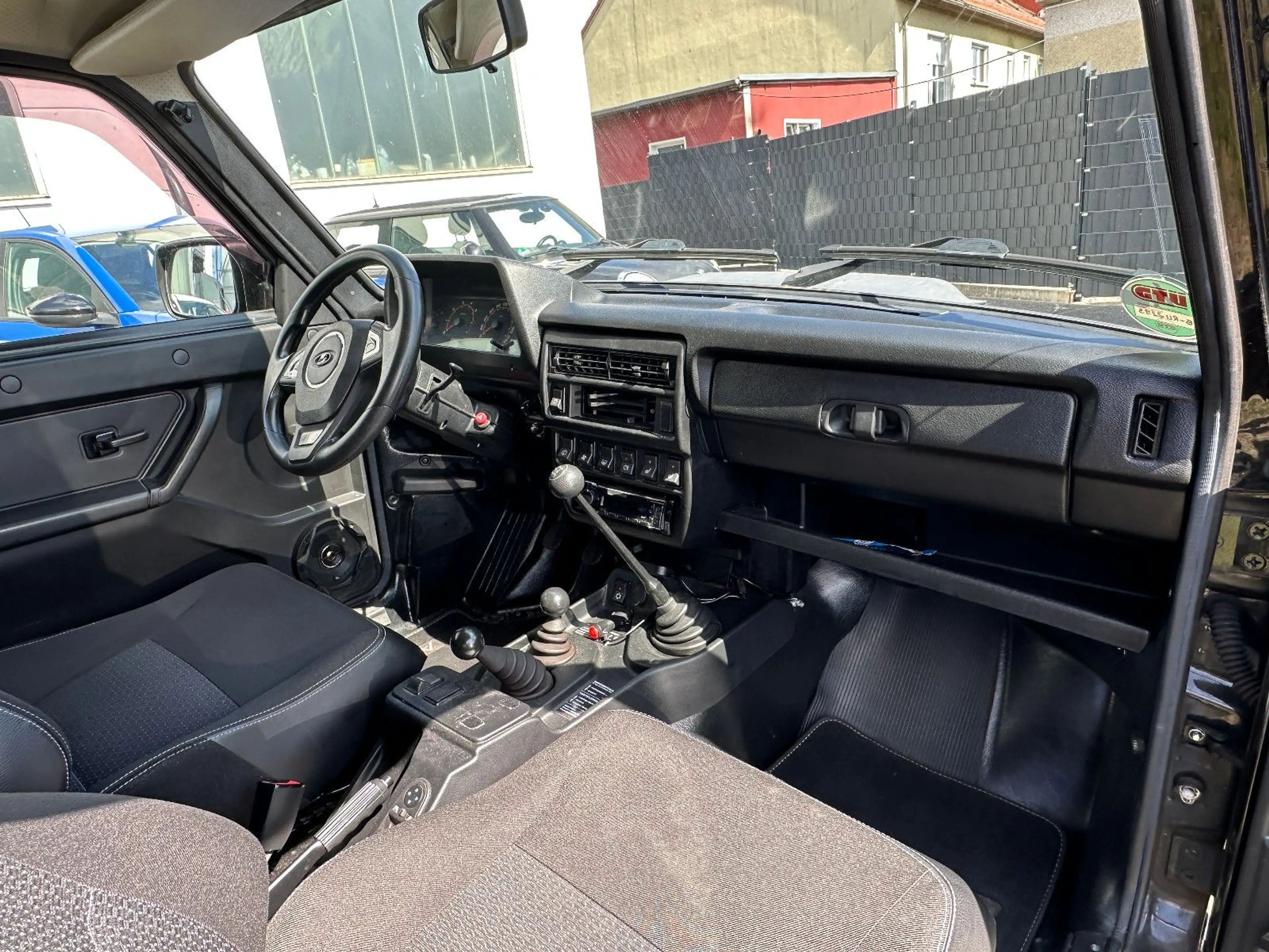 Lada Niva Bronto 4x4 KLIMA + SITZHEIZUNG + EL-FENSTER — photo 7