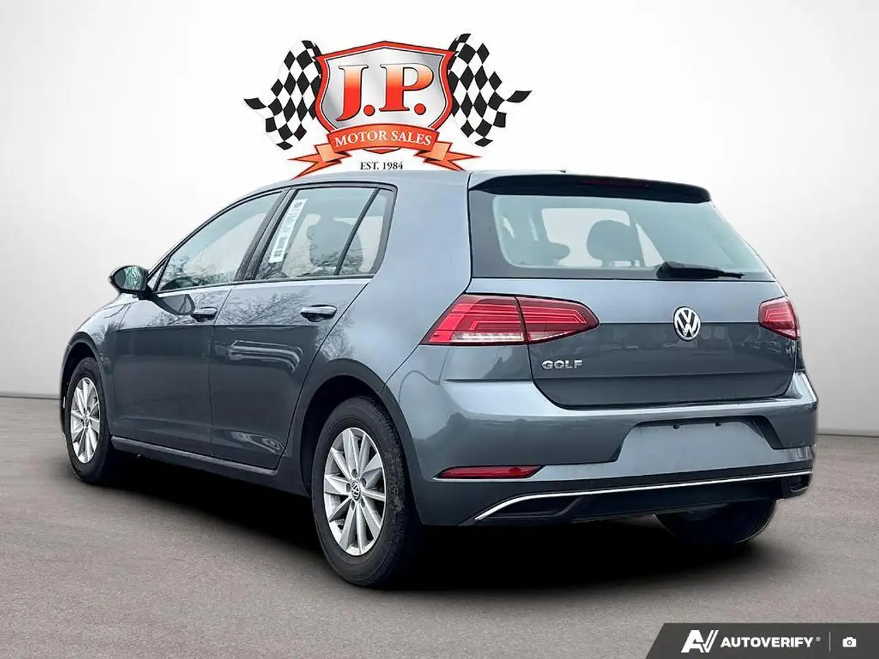 Volkswagen Golf снимка Volkswagen Golf