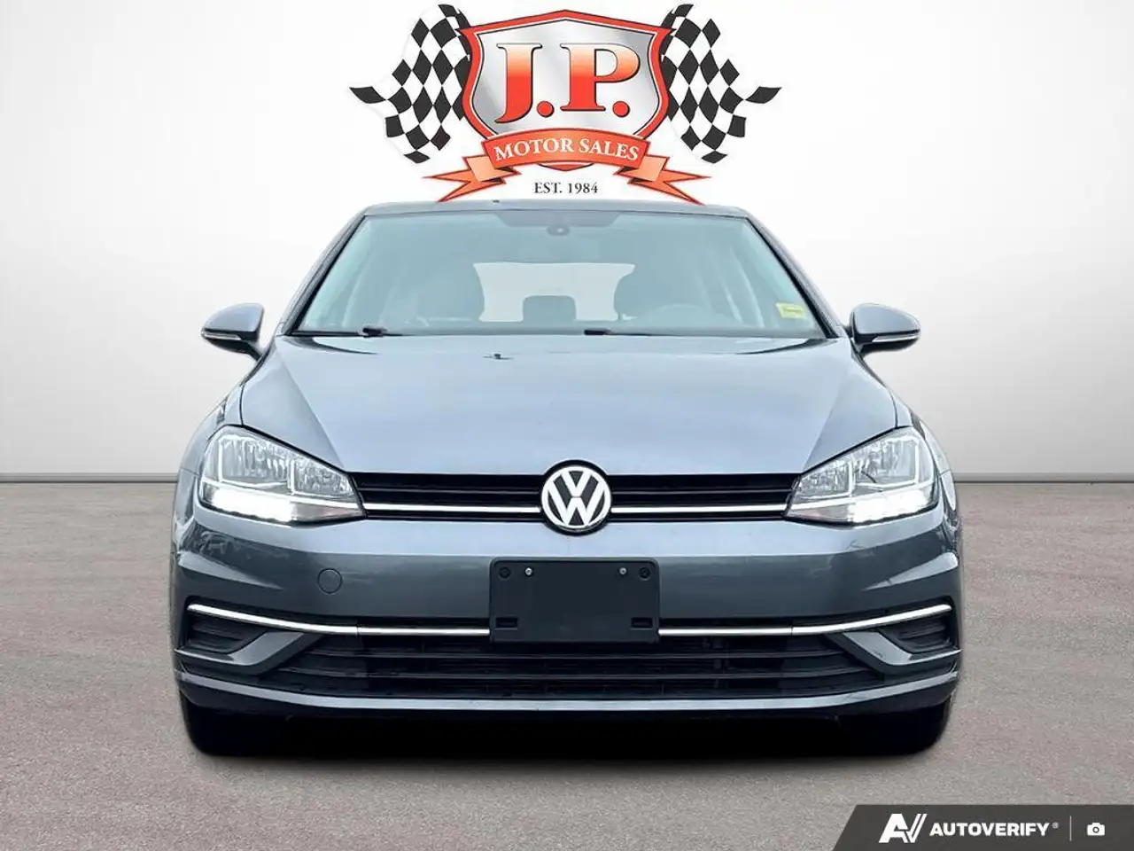 Volkswagen Golf снимка Volkswagen Golf