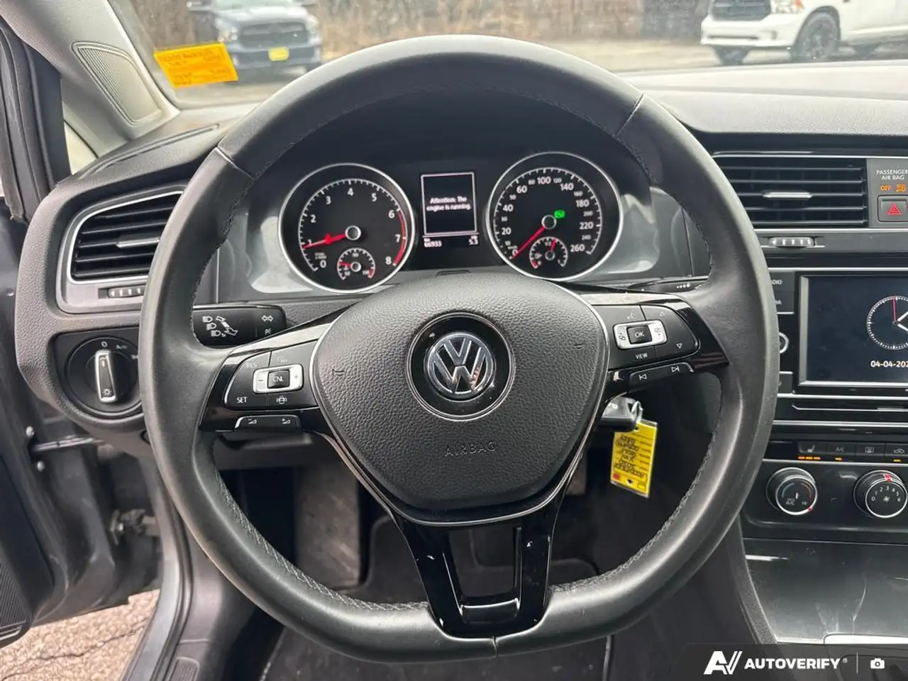 Volkswagen Golf снимка Volkswagen Golf