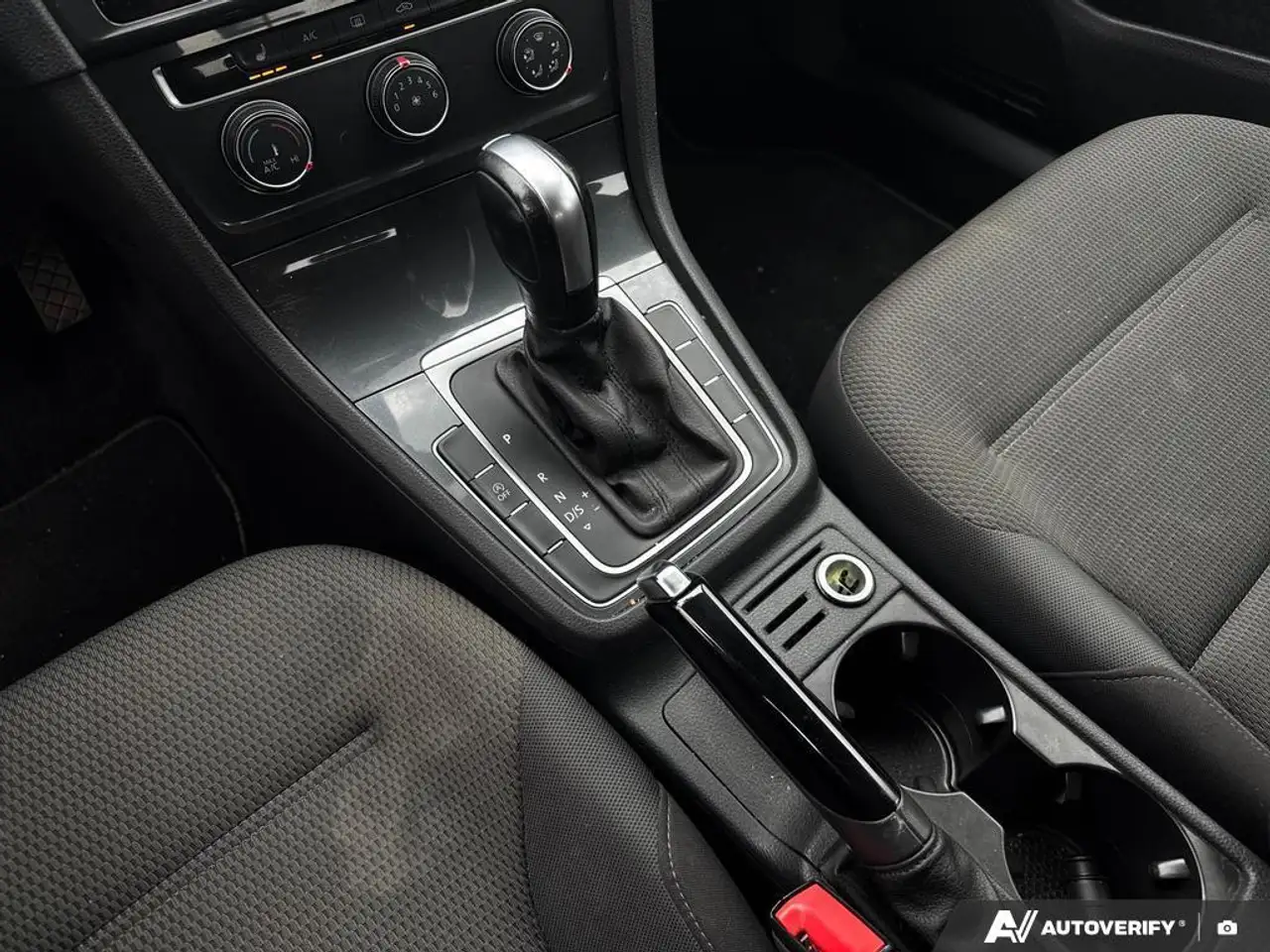 Volkswagen Golf снимка Volkswagen Golf