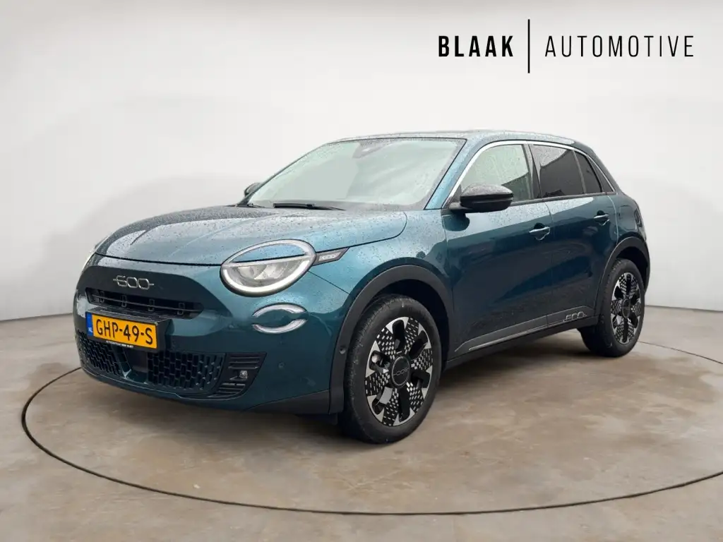 Fiat 600 2024 из Европы — купить под ключ