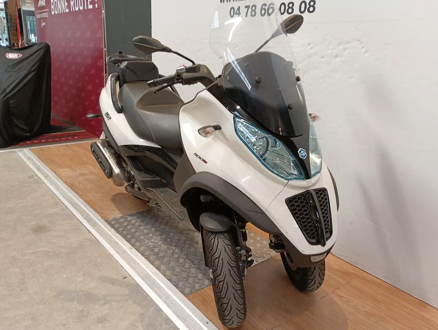 Piaggio MP3 500 Blanc - 2