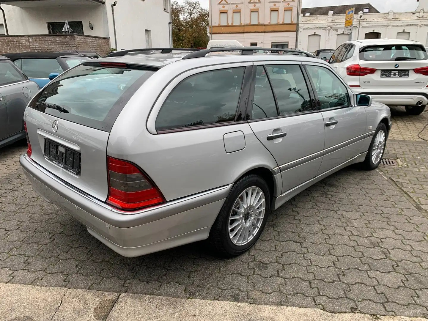 Mercedes-Benz C 200 KOMPRESSOR T ELEGANCE Silber - 2
