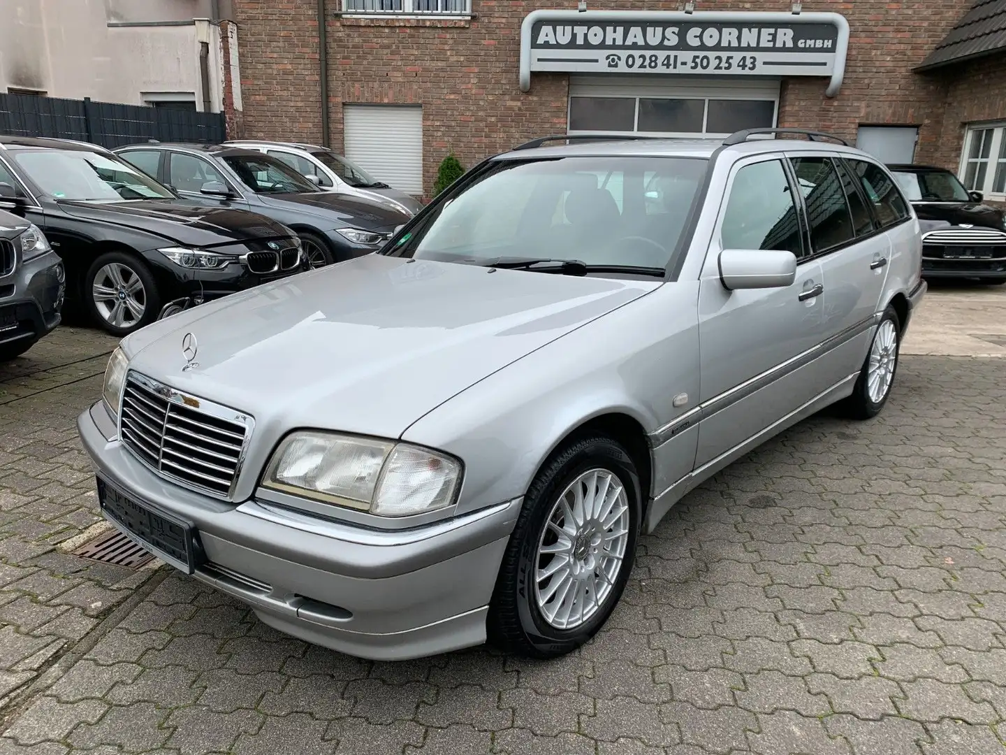 Mercedes-Benz C 200 KOMPRESSOR T ELEGANCE Silber - 1