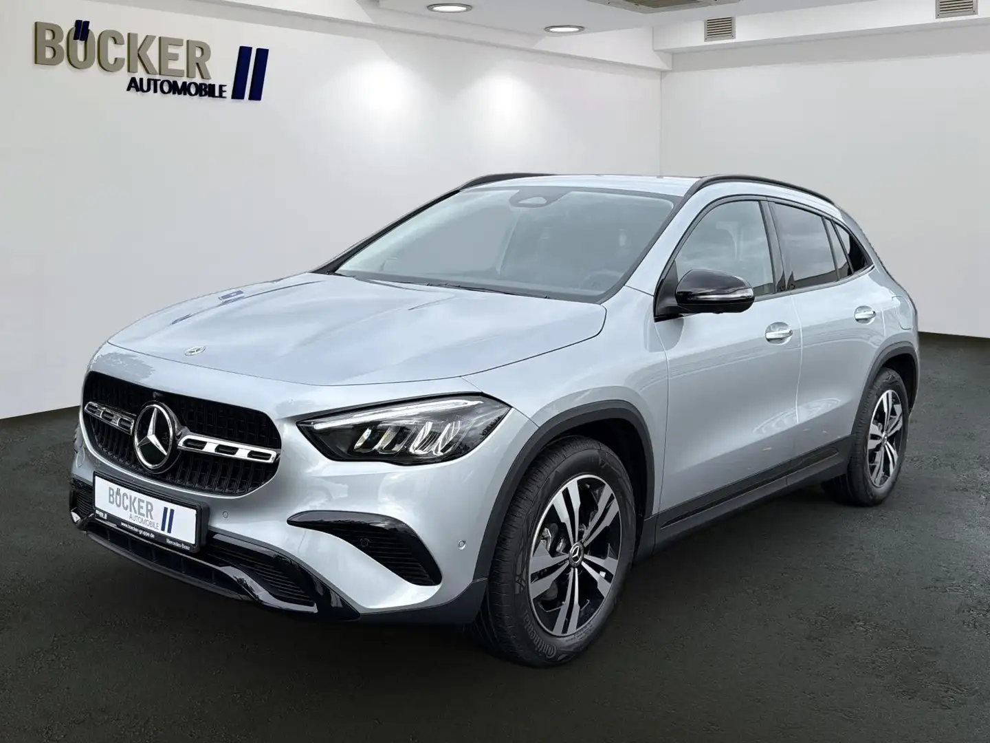 Mercedes-Benz GLA 200 Edition Progressive Line AHK 360 NIGHT LED Silber - 2