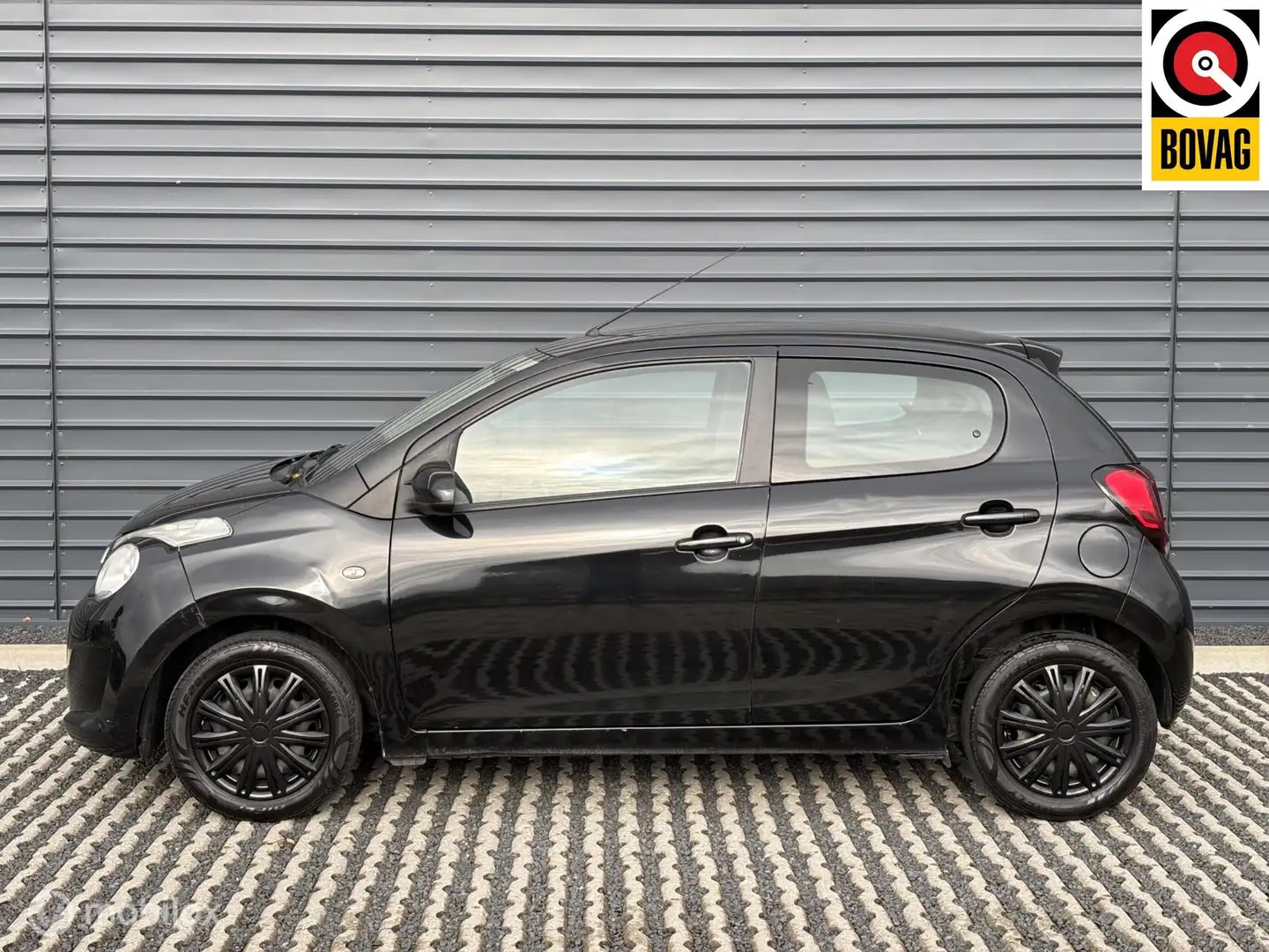 Citroen C1 1.0 VTi Feel | Airco | Sensoren | APK 14-10-2027 Noir - 2